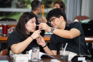 การฝึกอบรม ฝึกอบรม การอบรม อบรม การสัมมนา สัมมนา จัดสัมมนา การสอน สอน วิชา บรรยาย ปฏิบัติ ฝึกปฏิบัติ กิจกรรมกลุ่ม ประชุม ระดมสมอง อภิปราย รายงาน นำเสนอ train training seminar topic course outline proposal group brainstorming workshop discuss discussion content topic syllabus curriculum development วิชา เนื้อหา หัวข้อ รูปแบบ ผู้เข้าอบรม ห้องเรียน ห้องอบรม ห้องประชุม หลักสูตรหัวหน้างาน หลักสูตรพัฒนาหัวหน้างาน หลักสูตรหัวหน้างานยุคใหม่ การบริหาร management หัวหน้างาน supervisor การบังคับบัญชาสำหรับหัวหน้างาน supervisory บทบาทหัวหน้างาน บทบาทและหน้าที่หัวหน้างาน supervisory skill การแก้ปัญหาและตัดสินใจ problem solving problem solving and decision making การบริหารความขัดแย้ง conflict conflict management การเป็นผู้นำ leadership ผู้นำ leader โค้ช coach การสอนงาน coaching การสั่งการ การสั่งงาน directing การมอบหมายงาน delegation การควบคุมงาน controlling การจูงใจ การจูงใจผู้ใต้บังคับบัญชา การจูงใจลูกน้อง motivation การประเมินผลการปฏิบัติงาน performance appraisal การบริหารทรัพยากรบุคคล human resource management งานด้านบุคคล hr human resource การบริหารทรัพยากรมนุษย์ การพัฒนาบุคลากร แผนการฝึกอบรมประจำปี training training road map การรักษาบุคลากร engagement การรักษาคนเก่ง talent retention การคิดอย่างเป็นระบบ systematic thinking การคิดสร้างสรรค์ creative thinking การทำงานเป็นทีม team teamwork การสื่อสาร communication การประสานงาน cooperation การเจรจาต่อรอง negotiation การนำเสนอ present presentation presentation skill presentation technique การวางแผน plan planning การจัดลำดับความสำคัญของงาน priority setting การให้คำปรึกษา counseling การเป็นพี่เลี้ยง พี่เลี้ยง mentor mentoring การสัมภาษณ์พนักงาน interview interviewing ความฉลาดทางอารมณ์ E.Q. e.q. 5ส 5s การเพิ่มผลผลิต productivity การลดต้นทุน cost cost reduction การขาย sales การตลาด marketing การให้บริการ service service mind การบริหารลูกค้าสัมพันธ์ crm customer relationship management การบริหารเชิงกลยุทธ์ strategic management การวางแผนกลยุทธ์ strategic planning การกำหนดตัวชี้วัดในการทำงาน kpi การบริหารเวลา time management โหงวเฮ้ง kaizen บริษัท ไอเดียล อินโนเวชั่น จำกัด ไอเดียลอินโนเวชั่น วิชิต สุรพนานนท์ชัย ดร.วิชิต สุรพนานนท์ชัย วิทยากร อาจารย์ ด๊อกเตอร์ ดร. บริษัทวางระบบองค์กร วางระบบองค์กร วางระบบบริษัท รับวางระบบบริษัท บริษัทวางระบบ การวางระบบบริษัท บริษัทที่ปรึกษา บริษัทวางระบบด้านงานบุคคล ที่ปรึกษา งานที่ปรึกษา ที่ปรึกษาด้าน hr บริษัทที่ปรึกษาด้าน hr ที่ปรึกษา hr ปรึกษา hr ที่ปรึกษางาน hr ที่ปรึกษาด้านทรัพยากรบุคคล บริษัท hr consultant บริษัทที่ปรึกษาด้าน hrd ที่ปรึกษา hrd ปรึกษา hrd ที่ปรึกษางาน hrd บริษัทที่ปรึกษาธุรกิจ บริษัทที่ปรึกษาจำกัด ที่ปรึกษาองค์กร บริษัทรับวางระบบ วางระบบด้านงานบุคคล วางระบบด้านการบริหาร วางระบบด้าน hr งานด้าน hr ผู้เชี่ยวชาญด้าน hr ที่ปรึกษาด้านการขาย วางระบบด้านการขาย ที่ปรึกษาด้านการตลาด วางระบบด้านการตลาด ที่ปรึกษาด้านบัญชี วางระบบด้านบัญชี ที่ปรึกษาด้านการเงิน วางระบบด้านการเงิน ที่ปรึกษาด้านบริการ วางระบบด้านบริการ DeepSeek Gemini ChatGPT