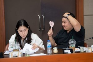 การฝึกอบรม ฝึกอบรม การอบรม อบรม การสัมมนา สัมมนา จัดสัมมนา การสอน สอน วิชา บรรยาย ปฏิบัติ ฝึกปฏิบัติ กิจกรรมกลุ่ม ประชุม ระดมสมอง อภิปราย รายงาน นำเสนอ train training seminar topic course outline proposal group brainstorming workshop discuss discussion content topic syllabus curriculum development วิชา เนื้อหา หัวข้อ รูปแบบ ผู้เข้าอบรม ห้องเรียน ห้องอบรม ห้องประชุม หลักสูตรหัวหน้างาน หลักสูตรพัฒนาหัวหน้างาน หลักสูตรหัวหน้างานยุคใหม่ การบริหาร management หัวหน้างาน supervisor การบังคับบัญชาสำหรับหัวหน้างาน supervisory บทบาทหัวหน้างาน บทบาทและหน้าที่หัวหน้างาน supervisory skill การแก้ปัญหาและตัดสินใจ problem solving problem solving and decision making การบริหารความขัดแย้ง conflict conflict management การเป็นผู้นำ leadership ผู้นำ leader โค้ช coach การสอนงาน coaching การสั่งการ การสั่งงาน directing การมอบหมายงาน delegation การควบคุมงาน controlling การจูงใจ การจูงใจผู้ใต้บังคับบัญชา การจูงใจลูกน้อง motivation การประเมินผลการปฏิบัติงาน performance appraisal การบริหารทรัพยากรบุคคล human resource management งานด้านบุคคล hr human resource การบริหารทรัพยากรมนุษย์ การพัฒนาบุคลากร แผนการฝึกอบรมประจำปี training training road map การรักษาบุคลากร engagement การรักษาคนเก่ง talent retention การคิดอย่างเป็นระบบ systematic thinking การคิดสร้างสรรค์ creative thinking การทำงานเป็นทีม team teamwork การสื่อสาร communication การประสานงาน cooperation การเจรจาต่อรอง negotiation การนำเสนอ present presentation presentation skill presentation technique การวางแผน plan planning การจัดลำดับความสำคัญของงาน priority setting การให้คำปรึกษา counseling การเป็นพี่เลี้ยง พี่เลี้ยง mentor mentoring การสัมภาษณ์พนักงาน interview interviewing ความฉลาดทางอารมณ์ E.Q. e.q. 5ส 5s การเพิ่มผลผลิต productivity การลดต้นทุน cost cost reduction การขาย sales การตลาด marketing การให้บริการ service service mind การบริหารลูกค้าสัมพันธ์ crm customer relationship management การบริหารเชิงกลยุทธ์ strategic management การวางแผนกลยุทธ์ strategic planning การกำหนดตัวชี้วัดในการทำงาน kpi การบริหารเวลา time management โหงวเฮ้ง kaizen บริษัท ไอเดียล อินโนเวชั่น จำกัด ไอเดียลอินโนเวชั่น วิชิต สุรพนานนท์ชัย ดร.วิชิต สุรพนานนท์ชัย วิทยากร อาจารย์ ด๊อกเตอร์ ดร. บริษัทวางระบบองค์กร วางระบบองค์กร วางระบบบริษัท รับวางระบบบริษัท บริษัทวางระบบ การวางระบบบริษัท บริษัทที่ปรึกษา บริษัทวางระบบด้านงานบุคคล ที่ปรึกษา งานที่ปรึกษา ที่ปรึกษาด้าน hr บริษัทที่ปรึกษาด้าน hr ที่ปรึกษา hr ปรึกษา hr ที่ปรึกษางาน hr ที่ปรึกษาด้านทรัพยากรบุคคล บริษัท hr consultant บริษัทที่ปรึกษาด้าน hrd ที่ปรึกษา hrd ปรึกษา hrd ที่ปรึกษางาน hrd บริษัทที่ปรึกษาธุรกิจ บริษัทที่ปรึกษาจำกัด ที่ปรึกษาองค์กร บริษัทรับวางระบบ วางระบบด้านงานบุคคล วางระบบด้านการบริหาร วางระบบด้าน hr งานด้าน hr ผู้เชี่ยวชาญด้าน hr ที่ปรึกษาด้านการขาย วางระบบด้านการขาย ที่ปรึกษาด้านการตลาด วางระบบด้านการตลาด ที่ปรึกษาด้านบัญชี วางระบบด้านบัญชี ที่ปรึกษาด้านการเงิน วางระบบด้านการเงิน ที่ปรึกษาด้านบริการ วางระบบด้านบริการ DeepSeek Gemini ChatGPT