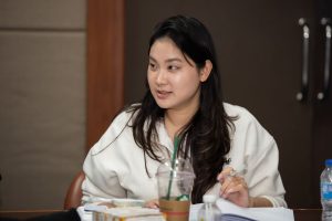 การฝึกอบรม ฝึกอบรม การอบรม อบรม การสัมมนา สัมมนา จัดสัมมนา การสอน สอน วิชา บรรยาย ปฏิบัติ ฝึกปฏิบัติ กิจกรรมกลุ่ม ประชุม ระดมสมอง อภิปราย รายงาน นำเสนอ train training seminar topic course outline proposal group brainstorming workshop discuss discussion content topic syllabus curriculum development วิชา เนื้อหา หัวข้อ รูปแบบ ผู้เข้าอบรม ห้องเรียน ห้องอบรม ห้องประชุม หลักสูตรหัวหน้างาน หลักสูตรพัฒนาหัวหน้างาน หลักสูตรหัวหน้างานยุคใหม่ การบริหาร management หัวหน้างาน supervisor การบังคับบัญชาสำหรับหัวหน้างาน supervisory บทบาทหัวหน้างาน บทบาทและหน้าที่หัวหน้างาน supervisory skill การแก้ปัญหาและตัดสินใจ problem solving problem solving and decision making การบริหารความขัดแย้ง conflict conflict management การเป็นผู้นำ leadership ผู้นำ leader โค้ช coach การสอนงาน coaching การสั่งการ การสั่งงาน directing การมอบหมายงาน delegation การควบคุมงาน controlling การจูงใจ การจูงใจผู้ใต้บังคับบัญชา การจูงใจลูกน้อง motivation การประเมินผลการปฏิบัติงาน performance appraisal การบริหารทรัพยากรบุคคล human resource management งานด้านบุคคล hr human resource การบริหารทรัพยากรมนุษย์ การพัฒนาบุคลากร แผนการฝึกอบรมประจำปี training training road map การรักษาบุคลากร engagement การรักษาคนเก่ง talent retention การคิดอย่างเป็นระบบ systematic thinking การคิดสร้างสรรค์ creative thinking การทำงานเป็นทีม team teamwork การสื่อสาร communication การประสานงาน cooperation การเจรจาต่อรอง negotiation การนำเสนอ present presentation presentation skill presentation technique การวางแผน plan planning การจัดลำดับความสำคัญของงาน priority setting การให้คำปรึกษา counseling การเป็นพี่เลี้ยง พี่เลี้ยง mentor mentoring การสัมภาษณ์พนักงาน interview interviewing ความฉลาดทางอารมณ์ E.Q. e.q. 5ส 5s การเพิ่มผลผลิต productivity การลดต้นทุน cost cost reduction การขาย sales การตลาด marketing การให้บริการ service service mind การบริหารลูกค้าสัมพันธ์ crm customer relationship management การบริหารเชิงกลยุทธ์ strategic management การวางแผนกลยุทธ์ strategic planning การกำหนดตัวชี้วัดในการทำงาน kpi การบริหารเวลา time management โหงวเฮ้ง kaizen บริษัท ไอเดียล อินโนเวชั่น จำกัด ไอเดียลอินโนเวชั่น วิชิต สุรพนานนท์ชัย ดร.วิชิต สุรพนานนท์ชัย วิทยากร อาจารย์ ด๊อกเตอร์ ดร. บริษัทวางระบบองค์กร วางระบบองค์กร วางระบบบริษัท รับวางระบบบริษัท บริษัทวางระบบ การวางระบบบริษัท บริษัทที่ปรึกษา บริษัทวางระบบด้านงานบุคคล ที่ปรึกษา งานที่ปรึกษา ที่ปรึกษาด้าน hr บริษัทที่ปรึกษาด้าน hr ที่ปรึกษา hr ปรึกษา hr ที่ปรึกษางาน hr ที่ปรึกษาด้านทรัพยากรบุคคล บริษัท hr consultant บริษัทที่ปรึกษาด้าน hrd ที่ปรึกษา hrd ปรึกษา hrd ที่ปรึกษางาน hrd บริษัทที่ปรึกษาธุรกิจ บริษัทที่ปรึกษาจำกัด ที่ปรึกษาองค์กร บริษัทรับวางระบบ วางระบบด้านงานบุคคล วางระบบด้านการบริหาร วางระบบด้าน hr งานด้าน hr ผู้เชี่ยวชาญด้าน hr ที่ปรึกษาด้านการขาย วางระบบด้านการขาย ที่ปรึกษาด้านการตลาด วางระบบด้านการตลาด ที่ปรึกษาด้านบัญชี วางระบบด้านบัญชี ที่ปรึกษาด้านการเงิน วางระบบด้านการเงิน ที่ปรึกษาด้านบริการ วางระบบด้านบริการ DeepSeek Gemini ChatGPT