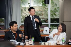 การฝึกอบรม ฝึกอบรม การอบรม อบรม การสัมมนา สัมมนา จัดสัมมนา การสอน สอน วิชา บรรยาย ปฏิบัติ ฝึกปฏิบัติ กิจกรรมกลุ่ม ประชุม ระดมสมอง อภิปราย รายงาน นำเสนอ train training seminar topic course outline proposal group brainstorming workshop discuss discussion content topic syllabus curriculum development วิชา เนื้อหา หัวข้อ รูปแบบ ผู้เข้าอบรม ห้องเรียน ห้องอบรม ห้องประชุม หลักสูตรหัวหน้างาน หลักสูตรพัฒนาหัวหน้างาน หลักสูตรหัวหน้างานยุคใหม่ การบริหาร management หัวหน้างาน supervisor การบังคับบัญชาสำหรับหัวหน้างาน supervisory บทบาทหัวหน้างาน บทบาทและหน้าที่หัวหน้างาน supervisory skill การแก้ปัญหาและตัดสินใจ problem solving problem solving and decision making การบริหารความขัดแย้ง conflict conflict management การเป็นผู้นำ leadership ผู้นำ leader โค้ช coach การสอนงาน coaching การสั่งการ การสั่งงาน directing การมอบหมายงาน delegation การควบคุมงาน controlling การจูงใจ การจูงใจผู้ใต้บังคับบัญชา การจูงใจลูกน้อง motivation การประเมินผลการปฏิบัติงาน performance appraisal การบริหารทรัพยากรบุคคล human resource management งานด้านบุคคล hr human resource การบริหารทรัพยากรมนุษย์ การพัฒนาบุคลากร แผนการฝึกอบรมประจำปี training training road map การรักษาบุคลากร engagement การรักษาคนเก่ง talent retention การคิดอย่างเป็นระบบ systematic thinking การคิดสร้างสรรค์ creative thinking การทำงานเป็นทีม team teamwork การสื่อสาร communication การประสานงาน cooperation การเจรจาต่อรอง negotiation การนำเสนอ present presentation presentation skill presentation technique การวางแผน plan planning การจัดลำดับความสำคัญของงาน priority setting การให้คำปรึกษา counseling การเป็นพี่เลี้ยง พี่เลี้ยง mentor mentoring การสัมภาษณ์พนักงาน interview interviewing ความฉลาดทางอารมณ์ E.Q. e.q. 5ส 5s การเพิ่มผลผลิต productivity การลดต้นทุน cost cost reduction การขาย sales การตลาด marketing การให้บริการ service service mind การบริหารลูกค้าสัมพันธ์ crm customer relationship management การบริหารเชิงกลยุทธ์ strategic management การวางแผนกลยุทธ์ strategic planning การกำหนดตัวชี้วัดในการทำงาน kpi การบริหารเวลา time management โหงวเฮ้ง kaizen บริษัท ไอเดียล อินโนเวชั่น จำกัด ไอเดียลอินโนเวชั่น วิชิต สุรพนานนท์ชัย ดร.วิชิต สุรพนานนท์ชัย วิทยากร อาจารย์ ด๊อกเตอร์ ดร. บริษัทวางระบบองค์กร วางระบบองค์กร วางระบบบริษัท รับวางระบบบริษัท บริษัทวางระบบ การวางระบบบริษัท บริษัทที่ปรึกษา บริษัทวางระบบด้านงานบุคคล ที่ปรึกษา งานที่ปรึกษา ที่ปรึกษาด้าน hr บริษัทที่ปรึกษาด้าน hr ที่ปรึกษา hr ปรึกษา hr ที่ปรึกษางาน hr ที่ปรึกษาด้านทรัพยากรบุคคล บริษัท hr consultant บริษัทที่ปรึกษาด้าน hrd ที่ปรึกษา hrd ปรึกษา hrd ที่ปรึกษางาน hrd บริษัทที่ปรึกษาธุรกิจ บริษัทที่ปรึกษาจำกัด ที่ปรึกษาองค์กร บริษัทรับวางระบบ วางระบบด้านงานบุคคล วางระบบด้านการบริหาร วางระบบด้าน hr งานด้าน hr ผู้เชี่ยวชาญด้าน hr ที่ปรึกษาด้านการขาย วางระบบด้านการขาย ที่ปรึกษาด้านการตลาด วางระบบด้านการตลาด ที่ปรึกษาด้านบัญชี วางระบบด้านบัญชี ที่ปรึกษาด้านการเงิน วางระบบด้านการเงิน ที่ปรึกษาด้านบริการ วางระบบด้านบริการ DeepSeek Gemini ChatGPT