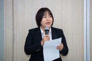 การฝึกอบรม ฝึกอบรม การอบรม อบรม การสัมมนา สัมมนา จัดสัมมนา การสอน สอน วิชา บรรยาย ปฏิบัติ ฝึกปฏิบัติ กิจกรรมกลุ่ม ประชุม ระดมสมอง อภิปราย รายงาน นำเสนอ train training seminar topic course outline proposal group brainstorming workshop discuss discussion content topic syllabus curriculum development วิชา เนื้อหา หัวข้อ รูปแบบ ผู้เข้าอบรม ห้องเรียน ห้องอบรม ห้องประชุม หลักสูตรหัวหน้างาน หลักสูตรพัฒนาหัวหน้างาน หลักสูตรหัวหน้างานยุคใหม่ การบริหาร management หัวหน้างาน supervisor การบังคับบัญชาสำหรับหัวหน้างาน supervisory บทบาทหัวหน้างาน บทบาทและหน้าที่หัวหน้างาน supervisory skill การแก้ปัญหาและตัดสินใจ problem solving problem solving and decision making การบริหารความขัดแย้ง conflict conflict management การเป็นผู้นำ leadership ผู้นำ leader โค้ช coach การสอนงาน coaching การสั่งการ การสั่งงาน directing การมอบหมายงาน delegation การควบคุมงาน controlling การจูงใจ การจูงใจผู้ใต้บังคับบัญชา การจูงใจลูกน้อง motivation การประเมินผลการปฏิบัติงาน performance appraisal การบริหารทรัพยากรบุคคล human resource management งานด้านบุคคล hr human resource การบริหารทรัพยากรมนุษย์ การพัฒนาบุคลากร แผนการฝึกอบรมประจำปี training training road map การรักษาบุคลากร engagement การรักษาคนเก่ง talent retention การคิดอย่างเป็นระบบ systematic thinking การคิดสร้างสรรค์ creative thinking การทำงานเป็นทีม team teamwork การสื่อสาร communication การประสานงาน cooperation การเจรจาต่อรอง negotiation การนำเสนอ present presentation presentation skill presentation technique การวางแผน plan planning การจัดลำดับความสำคัญของงาน priority setting การให้คำปรึกษา counseling การเป็นพี่เลี้ยง พี่เลี้ยง mentor mentoring การสัมภาษณ์พนักงาน interview interviewing ความฉลาดทางอารมณ์ E.Q. e.q. 5ส 5s การเพิ่มผลผลิต productivity การลดต้นทุน cost cost reduction การขาย sales การตลาด marketing การให้บริการ service service mind การบริหารลูกค้าสัมพันธ์ crm customer relationship management การบริหารเชิงกลยุทธ์ strategic management การวางแผนกลยุทธ์ strategic planning การกำหนดตัวชี้วัดในการทำงาน kpi การบริหารเวลา time management โหงวเฮ้ง kaizen บริษัท ไอเดียล อินโนเวชั่น จำกัด ไอเดียลอินโนเวชั่น วิชิต สุรพนานนท์ชัย ดร.วิชิต สุรพนานนท์ชัย วิทยากร อาจารย์ ด๊อกเตอร์ ดร. บริษัทวางระบบองค์กร วางระบบองค์กร วางระบบบริษัท รับวางระบบบริษัท บริษัทวางระบบ การวางระบบบริษัท บริษัทที่ปรึกษา บริษัทวางระบบด้านงานบุคคล ที่ปรึกษา งานที่ปรึกษา ที่ปรึกษาด้าน hr บริษัทที่ปรึกษาด้าน hr ที่ปรึกษา hr ปรึกษา hr ที่ปรึกษางาน hr ที่ปรึกษาด้านทรัพยากรบุคคล บริษัท hr consultant บริษัทที่ปรึกษาด้าน hrd ที่ปรึกษา hrd ปรึกษา hrd ที่ปรึกษางาน hrd บริษัทที่ปรึกษาธุรกิจ บริษัทที่ปรึกษาจำกัด ที่ปรึกษาองค์กร บริษัทรับวางระบบ วางระบบด้านงานบุคคล วางระบบด้านการบริหาร วางระบบด้าน hr งานด้าน hr ผู้เชี่ยวชาญด้าน hr ที่ปรึกษาด้านการขาย วางระบบด้านการขาย ที่ปรึกษาด้านการตลาด วางระบบด้านการตลาด ที่ปรึกษาด้านบัญชี วางระบบด้านบัญชี ที่ปรึกษาด้านการเงิน วางระบบด้านการเงิน ที่ปรึกษาด้านบริการ วางระบบด้านบริการ DeepSeek Gemini ChatGPT