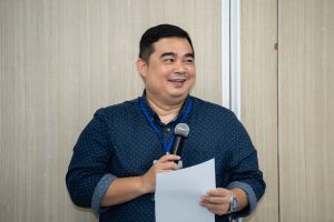การฝึกอบรม ฝึกอบรม การอบรม อบรม การสัมมนา สัมมนา จัดสัมมนา การสอน สอน วิชา บรรยาย ปฏิบัติ ฝึกปฏิบัติ กิจกรรมกลุ่ม ประชุม ระดมสมอง อภิปราย รายงาน นำเสนอ train training seminar topic course outline proposal group brainstorming workshop discuss discussion content topic syllabus curriculum development วิชา เนื้อหา หัวข้อ รูปแบบ ผู้เข้าอบรม ห้องเรียน ห้องอบรม ห้องประชุม หลักสูตรหัวหน้างาน หลักสูตรพัฒนาหัวหน้างาน หลักสูตรหัวหน้างานยุคใหม่ การบริหาร management หัวหน้างาน supervisor การบังคับบัญชาสำหรับหัวหน้างาน supervisory บทบาทหัวหน้างาน บทบาทและหน้าที่หัวหน้างาน supervisory skill การแก้ปัญหาและตัดสินใจ problem solving problem solving and decision making การบริหารความขัดแย้ง conflict conflict management การเป็นผู้นำ leadership ผู้นำ leader โค้ช coach การสอนงาน coaching การสั่งการ การสั่งงาน directing การมอบหมายงาน delegation การควบคุมงาน controlling การจูงใจ การจูงใจผู้ใต้บังคับบัญชา การจูงใจลูกน้อง motivation การประเมินผลการปฏิบัติงาน performance appraisal การบริหารทรัพยากรบุคคล human resource management งานด้านบุคคล hr human resource การบริหารทรัพยากรมนุษย์ การพัฒนาบุคลากร แผนการฝึกอบรมประจำปี training training road map การรักษาบุคลากร engagement การรักษาคนเก่ง talent retention การคิดอย่างเป็นระบบ systematic thinking การคิดสร้างสรรค์ creative thinking การทำงานเป็นทีม team teamwork การสื่อสาร communication การประสานงาน cooperation การเจรจาต่อรอง negotiation การนำเสนอ present presentation presentation skill presentation technique การวางแผน plan planning การจัดลำดับความสำคัญของงาน priority setting การให้คำปรึกษา counseling การเป็นพี่เลี้ยง พี่เลี้ยง mentor mentoring การสัมภาษณ์พนักงาน interview interviewing ความฉลาดทางอารมณ์ E.Q. e.q. 5ส 5s การเพิ่มผลผลิต productivity การลดต้นทุน cost cost reduction การขาย sales การตลาด marketing การให้บริการ service service mind การบริหารลูกค้าสัมพันธ์ crm customer relationship management การบริหารเชิงกลยุทธ์ strategic management การวางแผนกลยุทธ์ strategic planning การกำหนดตัวชี้วัดในการทำงาน kpi การบริหารเวลา time management โหงวเฮ้ง kaizen บริษัท ไอเดียล อินโนเวชั่น จำกัด ไอเดียลอินโนเวชั่น วิชิต สุรพนานนท์ชัย ดร.วิชิต สุรพนานนท์ชัย วิทยากร อาจารย์ ด๊อกเตอร์ ดร. บริษัทวางระบบองค์กร วางระบบองค์กร วางระบบบริษัท รับวางระบบบริษัท บริษัทวางระบบ การวางระบบบริษัท บริษัทที่ปรึกษา บริษัทวางระบบด้านงานบุคคล ที่ปรึกษา งานที่ปรึกษา ที่ปรึกษาด้าน hr บริษัทที่ปรึกษาด้าน hr ที่ปรึกษา hr ปรึกษา hr ที่ปรึกษางาน hr ที่ปรึกษาด้านทรัพยากรบุคคล บริษัท hr consultant บริษัทที่ปรึกษาด้าน hrd ที่ปรึกษา hrd ปรึกษา hrd ที่ปรึกษางาน hrd บริษัทที่ปรึกษาธุรกิจ บริษัทที่ปรึกษาจำกัด ที่ปรึกษาองค์กร บริษัทรับวางระบบ วางระบบด้านงานบุคคล วางระบบด้านการบริหาร วางระบบด้าน hr งานด้าน hr ผู้เชี่ยวชาญด้าน hr ที่ปรึกษาด้านการขาย วางระบบด้านการขาย ที่ปรึกษาด้านการตลาด วางระบบด้านการตลาด ที่ปรึกษาด้านบัญชี วางระบบด้านบัญชี ที่ปรึกษาด้านการเงิน วางระบบด้านการเงิน ที่ปรึกษาด้านบริการ วางระบบด้านบริการ DeepSeek Gemini ChatGPT