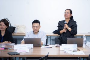 การฝึกอบรม ฝึกอบรม การอบรม อบรม การสัมมนา สัมมนา จัดสัมมนา การสอน สอน วิชา บรรยาย ปฏิบัติ ฝึกปฏิบัติ กิจกรรมกลุ่ม ประชุม ระดมสมอง อภิปราย รายงาน นำเสนอ train training seminar topic course outline proposal group brainstorming workshop discuss discussion content topic syllabus curriculum development วิชา เนื้อหา หัวข้อ รูปแบบ ผู้เข้าอบรม ห้องเรียน ห้องอบรม ห้องประชุม หลักสูตรหัวหน้างาน หลักสูตรพัฒนาหัวหน้างาน หลักสูตรหัวหน้างานยุคใหม่ การบริหาร management หัวหน้างาน supervisor การบังคับบัญชาสำหรับหัวหน้างาน supervisory บทบาทหัวหน้างาน บทบาทและหน้าที่หัวหน้างาน supervisory skill การแก้ปัญหาและตัดสินใจ problem solving problem solving and decision making การบริหารความขัดแย้ง conflict conflict management การเป็นผู้นำ leadership ผู้นำ leader โค้ช coach การสอนงาน coaching การสั่งการ การสั่งงาน directing การมอบหมายงาน delegation การควบคุมงาน controlling การจูงใจ การจูงใจผู้ใต้บังคับบัญชา การจูงใจลูกน้อง motivation การประเมินผลการปฏิบัติงาน performance appraisal การบริหารทรัพยากรบุคคล human resource management งานด้านบุคคล hr human resource การบริหารทรัพยากรมนุษย์ การพัฒนาบุคลากร แผนการฝึกอบรมประจำปี training training road map การรักษาบุคลากร engagement การรักษาคนเก่ง talent retention การคิดอย่างเป็นระบบ systematic thinking การคิดสร้างสรรค์ creative thinking การทำงานเป็นทีม team teamwork การสื่อสาร communication การประสานงาน cooperation การเจรจาต่อรอง negotiation การนำเสนอ present presentation presentation skill presentation technique การวางแผน plan planning การจัดลำดับความสำคัญของงาน priority setting การให้คำปรึกษา counseling การเป็นพี่เลี้ยง พี่เลี้ยง mentor mentoring การสัมภาษณ์พนักงาน interview interviewing ความฉลาดทางอารมณ์ E.Q. e.q. 5ส 5s การเพิ่มผลผลิต productivity การลดต้นทุน cost cost reduction การขาย sales การตลาด marketing การให้บริการ service service mind การบริหารลูกค้าสัมพันธ์ crm customer relationship management การบริหารเชิงกลยุทธ์ strategic management การวางแผนกลยุทธ์ strategic planning การกำหนดตัวชี้วัดในการทำงาน kpi การบริหารเวลา time management โหงวเฮ้ง kaizen บริษัท ไอเดียล อินโนเวชั่น จำกัด ไอเดียลอินโนเวชั่น วิชิต สุรพนานนท์ชัย ดร.วิชิต สุรพนานนท์ชัย วิทยากร อาจารย์ ด๊อกเตอร์ ดร. บริษัทวางระบบองค์กร วางระบบองค์กร วางระบบบริษัท รับวางระบบบริษัท บริษัทวางระบบ การวางระบบบริษัท บริษัทที่ปรึกษา บริษัทวางระบบด้านงานบุคคล ที่ปรึกษา งานที่ปรึกษา ที่ปรึกษาด้าน hr บริษัทที่ปรึกษาด้าน hr ที่ปรึกษา hr ปรึกษา hr ที่ปรึกษางาน hr ที่ปรึกษาด้านทรัพยากรบุคคล บริษัท hr consultant บริษัทที่ปรึกษาด้าน hrd ที่ปรึกษา hrd ปรึกษา hrd ที่ปรึกษางาน hrd บริษัทที่ปรึกษาธุรกิจ บริษัทที่ปรึกษาจำกัด ที่ปรึกษาองค์กร บริษัทรับวางระบบ วางระบบด้านงานบุคคล วางระบบด้านการบริหาร วางระบบด้าน hr งานด้าน hr ผู้เชี่ยวชาญด้าน hr ที่ปรึกษาด้านการขาย วางระบบด้านการขาย ที่ปรึกษาด้านการตลาด วางระบบด้านการตลาด ที่ปรึกษาด้านบัญชี วางระบบด้านบัญชี ที่ปรึกษาด้านการเงิน วางระบบด้านการเงิน ที่ปรึกษาด้านบริการ วางระบบด้านบริการ DeepSeek Gemini ChatGPT
