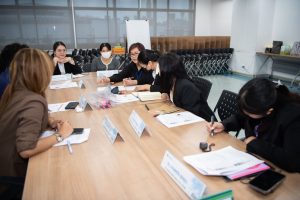 การฝึกอบรม ฝึกอบรม การอบรม อบรม การสัมมนา สัมมนา จัดสัมมนา การสอน สอน วิชา บรรยาย ปฏิบัติ ฝึกปฏิบัติ กิจกรรมกลุ่ม ประชุม ระดมสมอง อภิปราย รายงาน นำเสนอ train training seminar topic course outline proposal group brainstorming workshop discuss discussion content topic syllabus curriculum development วิชา เนื้อหา หัวข้อ รูปแบบ ผู้เข้าอบรม ห้องเรียน ห้องอบรม ห้องประชุม หลักสูตรหัวหน้างาน หลักสูตรพัฒนาหัวหน้างาน หลักสูตรหัวหน้างานยุคใหม่ การบริหาร management หัวหน้างาน supervisor การบังคับบัญชาสำหรับหัวหน้างาน supervisory บทบาทหัวหน้างาน บทบาทและหน้าที่หัวหน้างาน supervisory skill การแก้ปัญหาและตัดสินใจ problem solving problem solving and decision making การบริหารความขัดแย้ง conflict conflict management การเป็นผู้นำ leadership ผู้นำ leader โค้ช coach การสอนงาน coaching การสั่งการ การสั่งงาน directing การมอบหมายงาน delegation การควบคุมงาน controlling การจูงใจ การจูงใจผู้ใต้บังคับบัญชา การจูงใจลูกน้อง motivation การประเมินผลการปฏิบัติงาน performance appraisal การบริหารทรัพยากรบุคคล human resource management งานด้านบุคคล hr human resource การบริหารทรัพยากรมนุษย์ การพัฒนาบุคลากร แผนการฝึกอบรมประจำปี training training road map การรักษาบุคลากร engagement การรักษาคนเก่ง talent retention การคิดอย่างเป็นระบบ systematic thinking การคิดสร้างสรรค์ creative thinking การทำงานเป็นทีม team teamwork การสื่อสาร communication การประสานงาน cooperation การเจรจาต่อรอง negotiation การนำเสนอ present presentation presentation skill presentation technique การวางแผน plan planning การจัดลำดับความสำคัญของงาน priority setting การให้คำปรึกษา counseling การเป็นพี่เลี้ยง พี่เลี้ยง mentor mentoring การสัมภาษณ์พนักงาน interview interviewing ความฉลาดทางอารมณ์ E.Q. e.q. 5ส 5s การเพิ่มผลผลิต productivity การลดต้นทุน cost cost reduction การขาย sales การตลาด marketing การให้บริการ service service mind การบริหารลูกค้าสัมพันธ์ crm customer relationship management การบริหารเชิงกลยุทธ์ strategic management การวางแผนกลยุทธ์ strategic planning การกำหนดตัวชี้วัดในการทำงาน kpi การบริหารเวลา time management โหงวเฮ้ง kaizen บริษัท ไอเดียล อินโนเวชั่น จำกัด ไอเดียลอินโนเวชั่น วิชิต สุรพนานนท์ชัย ดร.วิชิต สุรพนานนท์ชัย วิทยากร อาจารย์ ด๊อกเตอร์ ดร. บริษัทวางระบบองค์กร วางระบบองค์กร วางระบบบริษัท รับวางระบบบริษัท บริษัทวางระบบ การวางระบบบริษัท บริษัทที่ปรึกษา บริษัทวางระบบด้านงานบุคคล ที่ปรึกษา งานที่ปรึกษา ที่ปรึกษาด้าน hr บริษัทที่ปรึกษาด้าน hr ที่ปรึกษา hr ปรึกษา hr ที่ปรึกษางาน hr ที่ปรึกษาด้านทรัพยากรบุคคล บริษัท hr consultant บริษัทที่ปรึกษาด้าน hrd ที่ปรึกษา hrd ปรึกษา hrd ที่ปรึกษางาน hrd บริษัทที่ปรึกษาธุรกิจ บริษัทที่ปรึกษาจำกัด ที่ปรึกษาองค์กร บริษัทรับวางระบบ วางระบบด้านงานบุคคล วางระบบด้านการบริหาร วางระบบด้าน hr งานด้าน hr ผู้เชี่ยวชาญด้าน hr ที่ปรึกษาด้านการขาย วางระบบด้านการขาย ที่ปรึกษาด้านการตลาด วางระบบด้านการตลาด ที่ปรึกษาด้านบัญชี วางระบบด้านบัญชี ที่ปรึกษาด้านการเงิน วางระบบด้านการเงิน ที่ปรึกษาด้านบริการ วางระบบด้านบริการ DeepSeek Gemini ChatGPT
