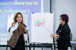 การฝึกอบรม ฝึกอบรม การอบรม อบรม การสัมมนา สัมมนา จัดสัมมนา การสอน สอน วิชา บรรยาย ปฏิบัติ ฝึกปฏิบัติ กิจกรรมกลุ่ม ประชุม ระดมสมอง อภิปราย รายงาน นำเสนอ train training seminar topic course outline proposal group brainstorming workshop discuss discussion content topic syllabus curriculum development วิชา เนื้อหา หัวข้อ รูปแบบ ผู้เข้าอบรม ห้องเรียน ห้องอบรม ห้องประชุม หลักสูตรหัวหน้างาน หลักสูตรพัฒนาหัวหน้างาน หลักสูตรหัวหน้างานยุคใหม่ การบริหาร management หัวหน้างาน supervisor การบังคับบัญชาสำหรับหัวหน้างาน supervisory บทบาทหัวหน้างาน บทบาทและหน้าที่หัวหน้างาน supervisory skill การแก้ปัญหาและตัดสินใจ problem solving problem solving and decision making การบริหารความขัดแย้ง conflict conflict management การเป็นผู้นำ leadership ผู้นำ leader โค้ช coach การสอนงาน coaching การสั่งการ การสั่งงาน directing การมอบหมายงาน delegation การควบคุมงาน controlling การจูงใจ การจูงใจผู้ใต้บังคับบัญชา การจูงใจลูกน้อง motivation การประเมินผลการปฏิบัติงาน performance appraisal การบริหารทรัพยากรบุคคล human resource management งานด้านบุคคล hr human resource การบริหารทรัพยากรมนุษย์ การพัฒนาบุคลากร แผนการฝึกอบรมประจำปี training training road map การรักษาบุคลากร engagement การรักษาคนเก่ง talent retention การคิดอย่างเป็นระบบ systematic thinking การคิดสร้างสรรค์ creative thinking การทำงานเป็นทีม team teamwork การสื่อสาร communication การประสานงาน cooperation การเจรจาต่อรอง negotiation การนำเสนอ present presentation presentation skill presentation technique การวางแผน plan planning การจัดลำดับความสำคัญของงาน priority setting การให้คำปรึกษา counseling การเป็นพี่เลี้ยง พี่เลี้ยง mentor mentoring การสัมภาษณ์พนักงาน interview interviewing ความฉลาดทางอารมณ์ E.Q. e.q. 5ส 5s การเพิ่มผลผลิต productivity การลดต้นทุน cost cost reduction การขาย sales การตลาด marketing การให้บริการ service service mind การบริหารลูกค้าสัมพันธ์ crm customer relationship management การบริหารเชิงกลยุทธ์ strategic management การวางแผนกลยุทธ์ strategic planning การกำหนดตัวชี้วัดในการทำงาน kpi การบริหารเวลา time management โหงวเฮ้ง kaizen บริษัท ไอเดียล อินโนเวชั่น จำกัด ไอเดียลอินโนเวชั่น วิชิต สุรพนานนท์ชัย ดร.วิชิต สุรพนานนท์ชัย วิทยากร อาจารย์ ด๊อกเตอร์ ดร. บริษัทวางระบบองค์กร วางระบบองค์กร วางระบบบริษัท รับวางระบบบริษัท บริษัทวางระบบ การวางระบบบริษัท บริษัทที่ปรึกษา บริษัทวางระบบด้านงานบุคคล ที่ปรึกษา งานที่ปรึกษา ที่ปรึกษาด้าน hr บริษัทที่ปรึกษาด้าน hr ที่ปรึกษา hr ปรึกษา hr ที่ปรึกษางาน hr ที่ปรึกษาด้านทรัพยากรบุคคล บริษัท hr consultant บริษัทที่ปรึกษาด้าน hrd ที่ปรึกษา hrd ปรึกษา hrd ที่ปรึกษางาน hrd บริษัทที่ปรึกษาธุรกิจ บริษัทที่ปรึกษาจำกัด ที่ปรึกษาองค์กร บริษัทรับวางระบบ วางระบบด้านงานบุคคล วางระบบด้านการบริหาร วางระบบด้าน hr งานด้าน hr ผู้เชี่ยวชาญด้าน hr ที่ปรึกษาด้านการขาย วางระบบด้านการขาย ที่ปรึกษาด้านการตลาด วางระบบด้านการตลาด ที่ปรึกษาด้านบัญชี วางระบบด้านบัญชี ที่ปรึกษาด้านการเงิน วางระบบด้านการเงิน ที่ปรึกษาด้านบริการ วางระบบด้านบริการ DeepSeek Gemini ChatGPT