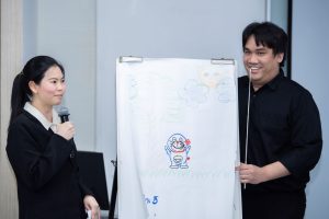 การฝึกอบรม ฝึกอบรม การอบรม อบรม การสัมมนา สัมมนา จัดสัมมนา การสอน สอน วิชา บรรยาย ปฏิบัติ ฝึกปฏิบัติ กิจกรรมกลุ่ม ประชุม ระดมสมอง อภิปราย รายงาน นำเสนอ train training seminar topic course outline proposal group brainstorming workshop discuss discussion content topic syllabus curriculum development วิชา เนื้อหา หัวข้อ รูปแบบ ผู้เข้าอบรม ห้องเรียน ห้องอบรม ห้องประชุม หลักสูตรหัวหน้างาน หลักสูตรพัฒนาหัวหน้างาน หลักสูตรหัวหน้างานยุคใหม่ การบริหาร management หัวหน้างาน supervisor การบังคับบัญชาสำหรับหัวหน้างาน supervisory บทบาทหัวหน้างาน บทบาทและหน้าที่หัวหน้างาน supervisory skill การแก้ปัญหาและตัดสินใจ problem solving problem solving and decision making การบริหารความขัดแย้ง conflict conflict management การเป็นผู้นำ leadership ผู้นำ leader โค้ช coach การสอนงาน coaching การสั่งการ การสั่งงาน directing การมอบหมายงาน delegation การควบคุมงาน controlling การจูงใจ การจูงใจผู้ใต้บังคับบัญชา การจูงใจลูกน้อง motivation การประเมินผลการปฏิบัติงาน performance appraisal การบริหารทรัพยากรบุคคล human resource management งานด้านบุคคล hr human resource การบริหารทรัพยากรมนุษย์ การพัฒนาบุคลากร แผนการฝึกอบรมประจำปี training training road map การรักษาบุคลากร engagement การรักษาคนเก่ง talent retention การคิดอย่างเป็นระบบ systematic thinking การคิดสร้างสรรค์ creative thinking การทำงานเป็นทีม team teamwork การสื่อสาร communication การประสานงาน cooperation การเจรจาต่อรอง negotiation การนำเสนอ present presentation presentation skill presentation technique การวางแผน plan planning การจัดลำดับความสำคัญของงาน priority setting การให้คำปรึกษา counseling การเป็นพี่เลี้ยง พี่เลี้ยง mentor mentoring การสัมภาษณ์พนักงาน interview interviewing ความฉลาดทางอารมณ์ E.Q. e.q. 5ส 5s การเพิ่มผลผลิต productivity การลดต้นทุน cost cost reduction การขาย sales การตลาด marketing การให้บริการ service service mind การบริหารลูกค้าสัมพันธ์ crm customer relationship management การบริหารเชิงกลยุทธ์ strategic management การวางแผนกลยุทธ์ strategic planning การกำหนดตัวชี้วัดในการทำงาน kpi การบริหารเวลา time management โหงวเฮ้ง kaizen บริษัท ไอเดียล อินโนเวชั่น จำกัด ไอเดียลอินโนเวชั่น วิชิต สุรพนานนท์ชัย ดร.วิชิต สุรพนานนท์ชัย วิทยากร อาจารย์ ด๊อกเตอร์ ดร. บริษัทวางระบบองค์กร วางระบบองค์กร วางระบบบริษัท รับวางระบบบริษัท บริษัทวางระบบ การวางระบบบริษัท บริษัทที่ปรึกษา บริษัทวางระบบด้านงานบุคคล ที่ปรึกษา งานที่ปรึกษา ที่ปรึกษาด้าน hr บริษัทที่ปรึกษาด้าน hr ที่ปรึกษา hr ปรึกษา hr ที่ปรึกษางาน hr ที่ปรึกษาด้านทรัพยากรบุคคล บริษัท hr consultant บริษัทที่ปรึกษาด้าน hrd ที่ปรึกษา hrd ปรึกษา hrd ที่ปรึกษางาน hrd บริษัทที่ปรึกษาธุรกิจ บริษัทที่ปรึกษาจำกัด ที่ปรึกษาองค์กร บริษัทรับวางระบบ วางระบบด้านงานบุคคล วางระบบด้านการบริหาร วางระบบด้าน hr งานด้าน hr ผู้เชี่ยวชาญด้าน hr ที่ปรึกษาด้านการขาย วางระบบด้านการขาย ที่ปรึกษาด้านการตลาด วางระบบด้านการตลาด ที่ปรึกษาด้านบัญชี วางระบบด้านบัญชี ที่ปรึกษาด้านการเงิน วางระบบด้านการเงิน ที่ปรึกษาด้านบริการ วางระบบด้านบริการ DeepSeek Gemini ChatGPT