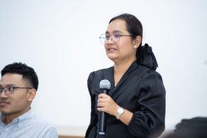การฝึกอบรม ฝึกอบรม การอบรม อบรม การสัมมนา สัมมนา จัดสัมมนา การสอน สอน วิชา บรรยาย ปฏิบัติ ฝึกปฏิบัติ กิจกรรมกลุ่ม ประชุม ระดมสมอง อภิปราย รายงาน นำเสนอ train training seminar topic course outline proposal group brainstorming workshop discuss discussion content topic syllabus curriculum development วิชา เนื้อหา หัวข้อ รูปแบบ ผู้เข้าอบรม ห้องเรียน ห้องอบรม ห้องประชุม หลักสูตรหัวหน้างาน หลักสูตรพัฒนาหัวหน้างาน หลักสูตรหัวหน้างานยุคใหม่ การบริหาร management หัวหน้างาน supervisor การบังคับบัญชาสำหรับหัวหน้างาน supervisory บทบาทหัวหน้างาน บทบาทและหน้าที่หัวหน้างาน supervisory skill การแก้ปัญหาและตัดสินใจ problem solving problem solving and decision making การบริหารความขัดแย้ง conflict conflict management การเป็นผู้นำ leadership ผู้นำ leader โค้ช coach การสอนงาน coaching การสั่งการ การสั่งงาน directing การมอบหมายงาน delegation การควบคุมงาน controlling การจูงใจ การจูงใจผู้ใต้บังคับบัญชา การจูงใจลูกน้อง motivation การประเมินผลการปฏิบัติงาน performance appraisal การบริหารทรัพยากรบุคคล human resource management งานด้านบุคคล hr human resource การบริหารทรัพยากรมนุษย์ การพัฒนาบุคลากร แผนการฝึกอบรมประจำปี training training road map การรักษาบุคลากร engagement การรักษาคนเก่ง talent retention การคิดอย่างเป็นระบบ systematic thinking การคิดสร้างสรรค์ creative thinking การทำงานเป็นทีม team teamwork การสื่อสาร communication การประสานงาน cooperation การเจรจาต่อรอง negotiation การนำเสนอ present presentation presentation skill presentation technique การวางแผน plan planning การจัดลำดับความสำคัญของงาน priority setting การให้คำปรึกษา counseling การเป็นพี่เลี้ยง พี่เลี้ยง mentor mentoring การสัมภาษณ์พนักงาน interview interviewing ความฉลาดทางอารมณ์ E.Q. e.q. 5ส 5s การเพิ่มผลผลิต productivity การลดต้นทุน cost cost reduction การขาย sales การตลาด marketing การให้บริการ service service mind การบริหารลูกค้าสัมพันธ์ crm customer relationship management การบริหารเชิงกลยุทธ์ strategic management การวางแผนกลยุทธ์ strategic planning การกำหนดตัวชี้วัดในการทำงาน kpi การบริหารเวลา time management โหงวเฮ้ง kaizen บริษัท ไอเดียล อินโนเวชั่น จำกัด ไอเดียลอินโนเวชั่น วิชิต สุรพนานนท์ชัย ดร.วิชิต สุรพนานนท์ชัย วิทยากร อาจารย์ ด๊อกเตอร์ ดร. บริษัทวางระบบองค์กร วางระบบองค์กร วางระบบบริษัท รับวางระบบบริษัท บริษัทวางระบบ การวางระบบบริษัท บริษัทที่ปรึกษา บริษัทวางระบบด้านงานบุคคล ที่ปรึกษา งานที่ปรึกษา ที่ปรึกษาด้าน hr บริษัทที่ปรึกษาด้าน hr ที่ปรึกษา hr ปรึกษา hr ที่ปรึกษางาน hr ที่ปรึกษาด้านทรัพยากรบุคคล บริษัท hr consultant บริษัทที่ปรึกษาด้าน hrd ที่ปรึกษา hrd ปรึกษา hrd ที่ปรึกษางาน hrd บริษัทที่ปรึกษาธุรกิจ บริษัทที่ปรึกษาจำกัด ที่ปรึกษาองค์กร บริษัทรับวางระบบ วางระบบด้านงานบุคคล วางระบบด้านการบริหาร วางระบบด้าน hr งานด้าน hr ผู้เชี่ยวชาญด้าน hr ที่ปรึกษาด้านการขาย วางระบบด้านการขาย ที่ปรึกษาด้านการตลาด วางระบบด้านการตลาด ที่ปรึกษาด้านบัญชี วางระบบด้านบัญชี ที่ปรึกษาด้านการเงิน วางระบบด้านการเงิน ที่ปรึกษาด้านบริการ วางระบบด้านบริการ DeepSeek Gemini ChatGPT