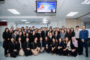 การฝึกอบรม ฝึกอบรม การอบรม อบรม การสัมมนา สัมมนา จัดสัมมนา การสอน สอน วิชา บรรยาย ปฏิบัติ ฝึกปฏิบัติ กิจกรรมกลุ่ม ประชุม ระดมสมอง อภิปราย รายงาน นำเสนอ train training seminar topic course outline proposal group brainstorming workshop discuss discussion content topic syllabus curriculum development วิชา เนื้อหา หัวข้อ รูปแบบ ผู้เข้าอบรม ห้องเรียน ห้องอบรม ห้องประชุม หลักสูตรหัวหน้างาน หลักสูตรพัฒนาหัวหน้างาน หลักสูตรหัวหน้างานยุคใหม่ การบริหาร management หัวหน้างาน supervisor การบังคับบัญชาสำหรับหัวหน้างาน supervisory บทบาทหัวหน้างาน บทบาทและหน้าที่หัวหน้างาน supervisory skill การแก้ปัญหาและตัดสินใจ problem solving problem solving and decision making การบริหารความขัดแย้ง conflict conflict management การเป็นผู้นำ leadership ผู้นำ leader โค้ช coach การสอนงาน coaching การสั่งการ การสั่งงาน directing การมอบหมายงาน delegation การควบคุมงาน controlling การจูงใจ การจูงใจผู้ใต้บังคับบัญชา การจูงใจลูกน้อง motivation การประเมินผลการปฏิบัติงาน performance appraisal การบริหารทรัพยากรบุคคล human resource management งานด้านบุคคล hr human resource การบริหารทรัพยากรมนุษย์ การพัฒนาบุคลากร แผนการฝึกอบรมประจำปี training training road map การรักษาบุคลากร engagement การรักษาคนเก่ง talent retention การคิดอย่างเป็นระบบ systematic thinking การคิดสร้างสรรค์ creative thinking การทำงานเป็นทีม team teamwork การสื่อสาร communication การประสานงาน cooperation การเจรจาต่อรอง negotiation การนำเสนอ present presentation presentation skill presentation technique การวางแผน plan planning การจัดลำดับความสำคัญของงาน priority setting การให้คำปรึกษา counseling การเป็นพี่เลี้ยง พี่เลี้ยง mentor mentoring การสัมภาษณ์พนักงาน interview interviewing ความฉลาดทางอารมณ์ E.Q. e.q. 5ส 5s การเพิ่มผลผลิต productivity การลดต้นทุน cost cost reduction การขาย sales การตลาด marketing การให้บริการ service service mind การบริหารลูกค้าสัมพันธ์ crm customer relationship management การบริหารเชิงกลยุทธ์ strategic management การวางแผนกลยุทธ์ strategic planning การกำหนดตัวชี้วัดในการทำงาน kpi การบริหารเวลา time management โหงวเฮ้ง kaizen บริษัท ไอเดียล อินโนเวชั่น จำกัด ไอเดียลอินโนเวชั่น วิชิต สุรพนานนท์ชัย ดร.วิชิต สุรพนานนท์ชัย วิทยากร อาจารย์ ด๊อกเตอร์ ดร. บริษัทวางระบบองค์กร วางระบบองค์กร วางระบบบริษัท รับวางระบบบริษัท บริษัทวางระบบ การวางระบบบริษัท บริษัทที่ปรึกษา บริษัทวางระบบด้านงานบุคคล ที่ปรึกษา งานที่ปรึกษา ที่ปรึกษาด้าน hr บริษัทที่ปรึกษาด้าน hr ที่ปรึกษา hr ปรึกษา hr ที่ปรึกษางาน hr ที่ปรึกษาด้านทรัพยากรบุคคล บริษัท hr consultant บริษัทที่ปรึกษาด้าน hrd ที่ปรึกษา hrd ปรึกษา hrd ที่ปรึกษางาน hrd บริษัทที่ปรึกษาธุรกิจ บริษัทที่ปรึกษาจำกัด ที่ปรึกษาองค์กร บริษัทรับวางระบบ วางระบบด้านงานบุคคล วางระบบด้านการบริหาร วางระบบด้าน hr งานด้าน hr ผู้เชี่ยวชาญด้าน hr ที่ปรึกษาด้านการขาย วางระบบด้านการขาย ที่ปรึกษาด้านการตลาด วางระบบด้านการตลาด ที่ปรึกษาด้านบัญชี วางระบบด้านบัญชี ที่ปรึกษาด้านการเงิน วางระบบด้านการเงิน ที่ปรึกษาด้านบริการ วางระบบด้านบริการ DeepSeek Gemini ChatGPT