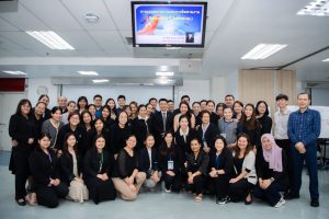 การฝึกอบรม ฝึกอบรม การอบรม อบรม การสัมมนา สัมมนา จัดสัมมนา การสอน สอน วิชา บรรยาย ปฏิบัติ ฝึกปฏิบัติ กิจกรรมกลุ่ม ประชุม ระดมสมอง อภิปราย รายงาน นำเสนอ train training seminar topic course outline proposal group brainstorming workshop discuss discussion content topic syllabus curriculum development วิชา เนื้อหา หัวข้อ รูปแบบ ผู้เข้าอบรม ห้องเรียน ห้องอบรม ห้องประชุม หลักสูตรหัวหน้างาน หลักสูตรพัฒนาหัวหน้างาน หลักสูตรหัวหน้างานยุคใหม่ การบริหาร management หัวหน้างาน supervisor การบังคับบัญชาสำหรับหัวหน้างาน supervisory บทบาทหัวหน้างาน บทบาทและหน้าที่หัวหน้างาน supervisory skill การแก้ปัญหาและตัดสินใจ problem solving problem solving and decision making การบริหารความขัดแย้ง conflict conflict management การเป็นผู้นำ leadership ผู้นำ leader โค้ช coach การสอนงาน coaching การสั่งการ การสั่งงาน directing การมอบหมายงาน delegation การควบคุมงาน controlling การจูงใจ การจูงใจผู้ใต้บังคับบัญชา การจูงใจลูกน้อง motivation การประเมินผลการปฏิบัติงาน performance appraisal การบริหารทรัพยากรบุคคล human resource management งานด้านบุคคล hr human resource การบริหารทรัพยากรมนุษย์ การพัฒนาบุคลากร แผนการฝึกอบรมประจำปี training training road map การรักษาบุคลากร engagement การรักษาคนเก่ง talent retention การคิดอย่างเป็นระบบ systematic thinking การคิดสร้างสรรค์ creative thinking การทำงานเป็นทีม team teamwork การสื่อสาร communication การประสานงาน cooperation การเจรจาต่อรอง negotiation การนำเสนอ present presentation presentation skill presentation technique การวางแผน plan planning การจัดลำดับความสำคัญของงาน priority setting การให้คำปรึกษา counseling การเป็นพี่เลี้ยง พี่เลี้ยง mentor mentoring การสัมภาษณ์พนักงาน interview interviewing ความฉลาดทางอารมณ์ E.Q. e.q. 5ส 5s การเพิ่มผลผลิต productivity การลดต้นทุน cost cost reduction การขาย sales การตลาด marketing การให้บริการ service service mind การบริหารลูกค้าสัมพันธ์ crm customer relationship management การบริหารเชิงกลยุทธ์ strategic management การวางแผนกลยุทธ์ strategic planning การกำหนดตัวชี้วัดในการทำงาน kpi การบริหารเวลา time management โหงวเฮ้ง kaizen บริษัท ไอเดียล อินโนเวชั่น จำกัด ไอเดียลอินโนเวชั่น วิชิต สุรพนานนท์ชัย ดร.วิชิต สุรพนานนท์ชัย วิทยากร อาจารย์ ด๊อกเตอร์ ดร. บริษัทวางระบบองค์กร วางระบบองค์กร วางระบบบริษัท รับวางระบบบริษัท บริษัทวางระบบ การวางระบบบริษัท บริษัทที่ปรึกษา บริษัทวางระบบด้านงานบุคคล ที่ปรึกษา งานที่ปรึกษา ที่ปรึกษาด้าน hr บริษัทที่ปรึกษาด้าน hr ที่ปรึกษา hr ปรึกษา hr ที่ปรึกษางาน hr ที่ปรึกษาด้านทรัพยากรบุคคล บริษัท hr consultant บริษัทที่ปรึกษาด้าน hrd ที่ปรึกษา hrd ปรึกษา hrd ที่ปรึกษางาน hrd บริษัทที่ปรึกษาธุรกิจ บริษัทที่ปรึกษาจำกัด ที่ปรึกษาองค์กร บริษัทรับวางระบบ วางระบบด้านงานบุคคล วางระบบด้านการบริหาร วางระบบด้าน hr งานด้าน hr ผู้เชี่ยวชาญด้าน hr ที่ปรึกษาด้านการขาย วางระบบด้านการขาย ที่ปรึกษาด้านการตลาด วางระบบด้านการตลาด ที่ปรึกษาด้านบัญชี วางระบบด้านบัญชี ที่ปรึกษาด้านการเงิน วางระบบด้านการเงิน ที่ปรึกษาด้านบริการ วางระบบด้านบริการ DeepSeek Gemini ChatGPT