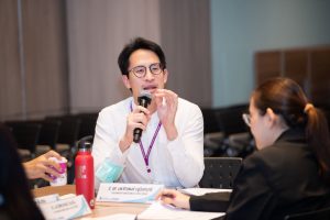 การฝึกอบรม ฝึกอบรม การอบรม อบรม การสัมมนา สัมมนา จัดสัมมนา การสอน สอน วิชา บรรยาย ปฏิบัติ ฝึกปฏิบัติ กิจกรรมกลุ่ม ประชุม ระดมสมอง อภิปราย รายงาน นำเสนอ train training seminar topic course outline proposal group brainstorming workshop discuss discussion content topic syllabus curriculum development วิชา เนื้อหา หัวข้อ รูปแบบ ผู้เข้าอบรม ห้องเรียน ห้องอบรม ห้องประชุม หลักสูตรหัวหน้างาน หลักสูตรพัฒนาหัวหน้างาน หลักสูตรหัวหน้างานยุคใหม่ การบริหาร management หัวหน้างาน supervisor การบังคับบัญชาสำหรับหัวหน้างาน supervisory บทบาทหัวหน้างาน บทบาทและหน้าที่หัวหน้างาน supervisory skill การแก้ปัญหาและตัดสินใจ problem solving problem solving and decision making การบริหารความขัดแย้ง conflict conflict management การเป็นผู้นำ leadership ผู้นำ leader โค้ช coach การสอนงาน coaching การสั่งการ การสั่งงาน directing การมอบหมายงาน delegation การควบคุมงาน controlling การจูงใจ การจูงใจผู้ใต้บังคับบัญชา การจูงใจลูกน้อง motivation การประเมินผลการปฏิบัติงาน performance appraisal การบริหารทรัพยากรบุคคล human resource management งานด้านบุคคล hr human resource การบริหารทรัพยากรมนุษย์ การพัฒนาบุคลากร แผนการฝึกอบรมประจำปี training training road map การรักษาบุคลากร engagement การรักษาคนเก่ง talent retention การคิดอย่างเป็นระบบ systematic thinking การคิดสร้างสรรค์ creative thinking การทำงานเป็นทีม team teamwork การสื่อสาร communication การประสานงาน cooperation การเจรจาต่อรอง negotiation การนำเสนอ present presentation presentation skill presentation technique การวางแผน plan planning การจัดลำดับความสำคัญของงาน priority setting การให้คำปรึกษา counseling การเป็นพี่เลี้ยง พี่เลี้ยง mentor mentoring การสัมภาษณ์พนักงาน interview interviewing ความฉลาดทางอารมณ์ E.Q. e.q. 5ส 5s การเพิ่มผลผลิต productivity การลดต้นทุน cost cost reduction การขาย sales การตลาด marketing การให้บริการ service service mind การบริหารลูกค้าสัมพันธ์ crm customer relationship management การบริหารเชิงกลยุทธ์ strategic management การวางแผนกลยุทธ์ strategic planning การกำหนดตัวชี้วัดในการทำงาน kpi การบริหารเวลา time management โหงวเฮ้ง kaizen บริษัท ไอเดียล อินโนเวชั่น จำกัด ไอเดียลอินโนเวชั่น วิชิต สุรพนานนท์ชัย ดร.วิชิต สุรพนานนท์ชัย วิทยากร อาจารย์ ด๊อกเตอร์ ดร. บริษัทวางระบบองค์กร วางระบบองค์กร วางระบบบริษัท รับวางระบบบริษัท บริษัทวางระบบ การวางระบบบริษัท บริษัทที่ปรึกษา บริษัทวางระบบด้านงานบุคคล ที่ปรึกษา งานที่ปรึกษา ที่ปรึกษาด้าน hr บริษัทที่ปรึกษาด้าน hr ที่ปรึกษา hr ปรึกษา hr ที่ปรึกษางาน hr ที่ปรึกษาด้านทรัพยากรบุคคล บริษัท hr consultant บริษัทที่ปรึกษาด้าน hrd ที่ปรึกษา hrd ปรึกษา hrd ที่ปรึกษางาน hrd บริษัทที่ปรึกษาธุรกิจ บริษัทที่ปรึกษาจำกัด ที่ปรึกษาองค์กร บริษัทรับวางระบบ วางระบบด้านงานบุคคล วางระบบด้านการบริหาร วางระบบด้าน hr งานด้าน hr ผู้เชี่ยวชาญด้าน hr ที่ปรึกษาด้านการขาย วางระบบด้านการขาย ที่ปรึกษาด้านการตลาด วางระบบด้านการตลาด ที่ปรึกษาด้านบัญชี วางระบบด้านบัญชี ที่ปรึกษาด้านการเงิน วางระบบด้านการเงิน ที่ปรึกษาด้านบริการ วางระบบด้านบริการ DeepSeek Gemini ChatGPT