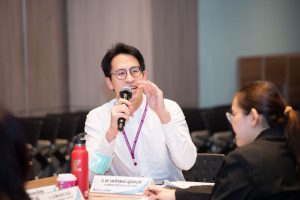 การฝึกอบรม ฝึกอบรม การอบรม อบรม การสัมมนา สัมมนา จัดสัมมนา การสอน สอน วิชา บรรยาย ปฏิบัติ ฝึกปฏิบัติ กิจกรรมกลุ่ม ประชุม ระดมสมอง อภิปราย รายงาน นำเสนอ train training seminar topic course outline proposal group brainstorming workshop discuss discussion content topic syllabus curriculum development วิชา เนื้อหา หัวข้อ รูปแบบ ผู้เข้าอบรม ห้องเรียน ห้องอบรม ห้องประชุม หลักสูตรหัวหน้างาน หลักสูตรพัฒนาหัวหน้างาน หลักสูตรหัวหน้างานยุคใหม่ การบริหาร management หัวหน้างาน supervisor การบังคับบัญชาสำหรับหัวหน้างาน supervisory บทบาทหัวหน้างาน บทบาทและหน้าที่หัวหน้างาน supervisory skill การแก้ปัญหาและตัดสินใจ problem solving problem solving and decision making การบริหารความขัดแย้ง conflict conflict management การเป็นผู้นำ leadership ผู้นำ leader โค้ช coach การสอนงาน coaching การสั่งการ การสั่งงาน directing การมอบหมายงาน delegation การควบคุมงาน controlling การจูงใจ การจูงใจผู้ใต้บังคับบัญชา การจูงใจลูกน้อง motivation การประเมินผลการปฏิบัติงาน performance appraisal การบริหารทรัพยากรบุคคล human resource management งานด้านบุคคล hr human resource การบริหารทรัพยากรมนุษย์ การพัฒนาบุคลากร แผนการฝึกอบรมประจำปี training training road map การรักษาบุคลากร engagement การรักษาคนเก่ง talent retention การคิดอย่างเป็นระบบ systematic thinking การคิดสร้างสรรค์ creative thinking การทำงานเป็นทีม team teamwork การสื่อสาร communication การประสานงาน cooperation การเจรจาต่อรอง negotiation การนำเสนอ present presentation presentation skill presentation technique การวางแผน plan planning การจัดลำดับความสำคัญของงาน priority setting การให้คำปรึกษา counseling การเป็นพี่เลี้ยง พี่เลี้ยง mentor mentoring การสัมภาษณ์พนักงาน interview interviewing ความฉลาดทางอารมณ์ E.Q. e.q. 5ส 5s การเพิ่มผลผลิต productivity การลดต้นทุน cost cost reduction การขาย sales การตลาด marketing การให้บริการ service service mind การบริหารลูกค้าสัมพันธ์ crm customer relationship management การบริหารเชิงกลยุทธ์ strategic management การวางแผนกลยุทธ์ strategic planning การกำหนดตัวชี้วัดในการทำงาน kpi การบริหารเวลา time management โหงวเฮ้ง kaizen บริษัท ไอเดียล อินโนเวชั่น จำกัด ไอเดียลอินโนเวชั่น วิชิต สุรพนานนท์ชัย ดร.วิชิต สุรพนานนท์ชัย วิทยากร อาจารย์ ด๊อกเตอร์ ดร. บริษัทวางระบบองค์กร วางระบบองค์กร วางระบบบริษัท รับวางระบบบริษัท บริษัทวางระบบ การวางระบบบริษัท บริษัทที่ปรึกษา บริษัทวางระบบด้านงานบุคคล ที่ปรึกษา งานที่ปรึกษา ที่ปรึกษาด้าน hr บริษัทที่ปรึกษาด้าน hr ที่ปรึกษา hr ปรึกษา hr ที่ปรึกษางาน hr ที่ปรึกษาด้านทรัพยากรบุคคล บริษัท hr consultant บริษัทที่ปรึกษาด้าน hrd ที่ปรึกษา hrd ปรึกษา hrd ที่ปรึกษางาน hrd บริษัทที่ปรึกษาธุรกิจ บริษัทที่ปรึกษาจำกัด ที่ปรึกษาองค์กร บริษัทรับวางระบบ วางระบบด้านงานบุคคล วางระบบด้านการบริหาร วางระบบด้าน hr งานด้าน hr ผู้เชี่ยวชาญด้าน hr ที่ปรึกษาด้านการขาย วางระบบด้านการขาย ที่ปรึกษาด้านการตลาด วางระบบด้านการตลาด ที่ปรึกษาด้านบัญชี วางระบบด้านบัญชี ที่ปรึกษาด้านการเงิน วางระบบด้านการเงิน ที่ปรึกษาด้านบริการ วางระบบด้านบริการ DeepSeek Gemini ChatGPT