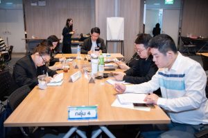 การฝึกอบรม ฝึกอบรม การอบรม อบรม การสัมมนา สัมมนา จัดสัมมนา การสอน สอน วิชา บรรยาย ปฏิบัติ ฝึกปฏิบัติ กิจกรรมกลุ่ม ประชุม ระดมสมอง อภิปราย รายงาน นำเสนอ train training seminar topic course outline proposal group brainstorming workshop discuss discussion content topic syllabus curriculum development วิชา เนื้อหา หัวข้อ รูปแบบ ผู้เข้าอบรม ห้องเรียน ห้องอบรม ห้องประชุม หลักสูตรหัวหน้างาน หลักสูตรพัฒนาหัวหน้างาน หลักสูตรหัวหน้างานยุคใหม่ การบริหาร management หัวหน้างาน supervisor การบังคับบัญชาสำหรับหัวหน้างาน supervisory บทบาทหัวหน้างาน บทบาทและหน้าที่หัวหน้างาน supervisory skill การแก้ปัญหาและตัดสินใจ problem solving problem solving and decision making การบริหารความขัดแย้ง conflict conflict management การเป็นผู้นำ leadership ผู้นำ leader โค้ช coach การสอนงาน coaching การสั่งการ การสั่งงาน directing การมอบหมายงาน delegation การควบคุมงาน controlling การจูงใจ การจูงใจผู้ใต้บังคับบัญชา การจูงใจลูกน้อง motivation การประเมินผลการปฏิบัติงาน performance appraisal การบริหารทรัพยากรบุคคล human resource management งานด้านบุคคล hr human resource การบริหารทรัพยากรมนุษย์ การพัฒนาบุคลากร แผนการฝึกอบรมประจำปี training training road map การรักษาบุคลากร engagement การรักษาคนเก่ง talent retention การคิดอย่างเป็นระบบ systematic thinking การคิดสร้างสรรค์ creative thinking การทำงานเป็นทีม team teamwork การสื่อสาร communication การประสานงาน cooperation การเจรจาต่อรอง negotiation การนำเสนอ present presentation presentation skill presentation technique การวางแผน plan planning การจัดลำดับความสำคัญของงาน priority setting การให้คำปรึกษา counseling การเป็นพี่เลี้ยง พี่เลี้ยง mentor mentoring การสัมภาษณ์พนักงาน interview interviewing ความฉลาดทางอารมณ์ E.Q. e.q. 5ส 5s การเพิ่มผลผลิต productivity การลดต้นทุน cost cost reduction การขาย sales การตลาด marketing การให้บริการ service service mind การบริหารลูกค้าสัมพันธ์ crm customer relationship management การบริหารเชิงกลยุทธ์ strategic management การวางแผนกลยุทธ์ strategic planning การกำหนดตัวชี้วัดในการทำงาน kpi การบริหารเวลา time management โหงวเฮ้ง kaizen บริษัท ไอเดียล อินโนเวชั่น จำกัด ไอเดียลอินโนเวชั่น วิชิต สุรพนานนท์ชัย ดร.วิชิต สุรพนานนท์ชัย วิทยากร อาจารย์ ด๊อกเตอร์ ดร. บริษัทวางระบบองค์กร วางระบบองค์กร วางระบบบริษัท รับวางระบบบริษัท บริษัทวางระบบ การวางระบบบริษัท บริษัทที่ปรึกษา บริษัทวางระบบด้านงานบุคคล ที่ปรึกษา งานที่ปรึกษา ที่ปรึกษาด้าน hr บริษัทที่ปรึกษาด้าน hr ที่ปรึกษา hr ปรึกษา hr ที่ปรึกษางาน hr ที่ปรึกษาด้านทรัพยากรบุคคล บริษัท hr consultant บริษัทที่ปรึกษาด้าน hrd ที่ปรึกษา hrd ปรึกษา hrd ที่ปรึกษางาน hrd บริษัทที่ปรึกษาธุรกิจ บริษัทที่ปรึกษาจำกัด ที่ปรึกษาองค์กร บริษัทรับวางระบบ วางระบบด้านงานบุคคล วางระบบด้านการบริหาร วางระบบด้าน hr งานด้าน hr ผู้เชี่ยวชาญด้าน hr ที่ปรึกษาด้านการขาย วางระบบด้านการขาย ที่ปรึกษาด้านการตลาด วางระบบด้านการตลาด ที่ปรึกษาด้านบัญชี วางระบบด้านบัญชี ที่ปรึกษาด้านการเงิน วางระบบด้านการเงิน ที่ปรึกษาด้านบริการ วางระบบด้านบริการ DeepSeek Gemini ChatGPT