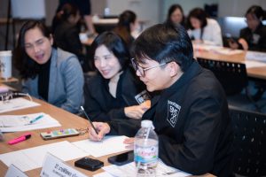 การฝึกอบรม ฝึกอบรม การอบรม อบรม การสัมมนา สัมมนา จัดสัมมนา การสอน สอน วิชา บรรยาย ปฏิบัติ ฝึกปฏิบัติ กิจกรรมกลุ่ม ประชุม ระดมสมอง อภิปราย รายงาน นำเสนอ train training seminar topic course outline proposal group brainstorming workshop discuss discussion content topic syllabus curriculum development วิชา เนื้อหา หัวข้อ รูปแบบ ผู้เข้าอบรม ห้องเรียน ห้องอบรม ห้องประชุม หลักสูตรหัวหน้างาน หลักสูตรพัฒนาหัวหน้างาน หลักสูตรหัวหน้างานยุคใหม่ การบริหาร management หัวหน้างาน supervisor การบังคับบัญชาสำหรับหัวหน้างาน supervisory บทบาทหัวหน้างาน บทบาทและหน้าที่หัวหน้างาน supervisory skill การแก้ปัญหาและตัดสินใจ problem solving problem solving and decision making การบริหารความขัดแย้ง conflict conflict management การเป็นผู้นำ leadership ผู้นำ leader โค้ช coach การสอนงาน coaching การสั่งการ การสั่งงาน directing การมอบหมายงาน delegation การควบคุมงาน controlling การจูงใจ การจูงใจผู้ใต้บังคับบัญชา การจูงใจลูกน้อง motivation การประเมินผลการปฏิบัติงาน performance appraisal การบริหารทรัพยากรบุคคล human resource management งานด้านบุคคล hr human resource การบริหารทรัพยากรมนุษย์ การพัฒนาบุคลากร แผนการฝึกอบรมประจำปี training training road map การรักษาบุคลากร engagement การรักษาคนเก่ง talent retention การคิดอย่างเป็นระบบ systematic thinking การคิดสร้างสรรค์ creative thinking การทำงานเป็นทีม team teamwork การสื่อสาร communication การประสานงาน cooperation การเจรจาต่อรอง negotiation การนำเสนอ present presentation presentation skill presentation technique การวางแผน plan planning การจัดลำดับความสำคัญของงาน priority setting การให้คำปรึกษา counseling การเป็นพี่เลี้ยง พี่เลี้ยง mentor mentoring การสัมภาษณ์พนักงาน interview interviewing ความฉลาดทางอารมณ์ E.Q. e.q. 5ส 5s การเพิ่มผลผลิต productivity การลดต้นทุน cost cost reduction การขาย sales การตลาด marketing การให้บริการ service service mind การบริหารลูกค้าสัมพันธ์ crm customer relationship management การบริหารเชิงกลยุทธ์ strategic management การวางแผนกลยุทธ์ strategic planning การกำหนดตัวชี้วัดในการทำงาน kpi การบริหารเวลา time management โหงวเฮ้ง kaizen บริษัท ไอเดียล อินโนเวชั่น จำกัด ไอเดียลอินโนเวชั่น วิชิต สุรพนานนท์ชัย ดร.วิชิต สุรพนานนท์ชัย วิทยากร อาจารย์ ด๊อกเตอร์ ดร. บริษัทวางระบบองค์กร วางระบบองค์กร วางระบบบริษัท รับวางระบบบริษัท บริษัทวางระบบ การวางระบบบริษัท บริษัทที่ปรึกษา บริษัทวางระบบด้านงานบุคคล ที่ปรึกษา งานที่ปรึกษา ที่ปรึกษาด้าน hr บริษัทที่ปรึกษาด้าน hr ที่ปรึกษา hr ปรึกษา hr ที่ปรึกษางาน hr ที่ปรึกษาด้านทรัพยากรบุคคล บริษัท hr consultant บริษัทที่ปรึกษาด้าน hrd ที่ปรึกษา hrd ปรึกษา hrd ที่ปรึกษางาน hrd บริษัทที่ปรึกษาธุรกิจ บริษัทที่ปรึกษาจำกัด ที่ปรึกษาองค์กร บริษัทรับวางระบบ วางระบบด้านงานบุคคล วางระบบด้านการบริหาร วางระบบด้าน hr งานด้าน hr ผู้เชี่ยวชาญด้าน hr ที่ปรึกษาด้านการขาย วางระบบด้านการขาย ที่ปรึกษาด้านการตลาด วางระบบด้านการตลาด ที่ปรึกษาด้านบัญชี วางระบบด้านบัญชี ที่ปรึกษาด้านการเงิน วางระบบด้านการเงิน ที่ปรึกษาด้านบริการ วางระบบด้านบริการ DeepSeek Gemini ChatGPT