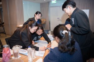 การฝึกอบรม ฝึกอบรม การอบรม อบรม การสัมมนา สัมมนา จัดสัมมนา การสอน สอน วิชา บรรยาย ปฏิบัติ ฝึกปฏิบัติ กิจกรรมกลุ่ม ประชุม ระดมสมอง อภิปราย รายงาน นำเสนอ train training seminar topic course outline proposal group brainstorming workshop discuss discussion content topic syllabus curriculum development วิชา เนื้อหา หัวข้อ รูปแบบ ผู้เข้าอบรม ห้องเรียน ห้องอบรม ห้องประชุม หลักสูตรหัวหน้างาน หลักสูตรพัฒนาหัวหน้างาน หลักสูตรหัวหน้างานยุคใหม่ การบริหาร management หัวหน้างาน supervisor การบังคับบัญชาสำหรับหัวหน้างาน supervisory บทบาทหัวหน้างาน บทบาทและหน้าที่หัวหน้างาน supervisory skill การแก้ปัญหาและตัดสินใจ problem solving problem solving and decision making การบริหารความขัดแย้ง conflict conflict management การเป็นผู้นำ leadership ผู้นำ leader โค้ช coach การสอนงาน coaching การสั่งการ การสั่งงาน directing การมอบหมายงาน delegation การควบคุมงาน controlling การจูงใจ การจูงใจผู้ใต้บังคับบัญชา การจูงใจลูกน้อง motivation การประเมินผลการปฏิบัติงาน performance appraisal การบริหารทรัพยากรบุคคล human resource management งานด้านบุคคล hr human resource การบริหารทรัพยากรมนุษย์ การพัฒนาบุคลากร แผนการฝึกอบรมประจำปี training training road map การรักษาบุคลากร engagement การรักษาคนเก่ง talent retention การคิดอย่างเป็นระบบ systematic thinking การคิดสร้างสรรค์ creative thinking การทำงานเป็นทีม team teamwork การสื่อสาร communication การประสานงาน cooperation การเจรจาต่อรอง negotiation การนำเสนอ present presentation presentation skill presentation technique การวางแผน plan planning การจัดลำดับความสำคัญของงาน priority setting การให้คำปรึกษา counseling การเป็นพี่เลี้ยง พี่เลี้ยง mentor mentoring การสัมภาษณ์พนักงาน interview interviewing ความฉลาดทางอารมณ์ E.Q. e.q. 5ส 5s การเพิ่มผลผลิต productivity การลดต้นทุน cost cost reduction การขาย sales การตลาด marketing การให้บริการ service service mind การบริหารลูกค้าสัมพันธ์ crm customer relationship management การบริหารเชิงกลยุทธ์ strategic management การวางแผนกลยุทธ์ strategic planning การกำหนดตัวชี้วัดในการทำงาน kpi การบริหารเวลา time management โหงวเฮ้ง kaizen บริษัท ไอเดียล อินโนเวชั่น จำกัด ไอเดียลอินโนเวชั่น วิชิต สุรพนานนท์ชัย ดร.วิชิต สุรพนานนท์ชัย วิทยากร อาจารย์ ด๊อกเตอร์ ดร. บริษัทวางระบบองค์กร วางระบบองค์กร วางระบบบริษัท รับวางระบบบริษัท บริษัทวางระบบ การวางระบบบริษัท บริษัทที่ปรึกษา บริษัทวางระบบด้านงานบุคคล ที่ปรึกษา งานที่ปรึกษา ที่ปรึกษาด้าน hr บริษัทที่ปรึกษาด้าน hr ที่ปรึกษา hr ปรึกษา hr ที่ปรึกษางาน hr ที่ปรึกษาด้านทรัพยากรบุคคล บริษัท hr consultant บริษัทที่ปรึกษาด้าน hrd ที่ปรึกษา hrd ปรึกษา hrd ที่ปรึกษางาน hrd บริษัทที่ปรึกษาธุรกิจ บริษัทที่ปรึกษาจำกัด ที่ปรึกษาองค์กร บริษัทรับวางระบบ วางระบบด้านงานบุคคล วางระบบด้านการบริหาร วางระบบด้าน hr งานด้าน hr ผู้เชี่ยวชาญด้าน hr ที่ปรึกษาด้านการขาย วางระบบด้านการขาย ที่ปรึกษาด้านการตลาด วางระบบด้านการตลาด ที่ปรึกษาด้านบัญชี วางระบบด้านบัญชี ที่ปรึกษาด้านการเงิน วางระบบด้านการเงิน ที่ปรึกษาด้านบริการ วางระบบด้านบริการ DeepSeek Gemini ChatGPT