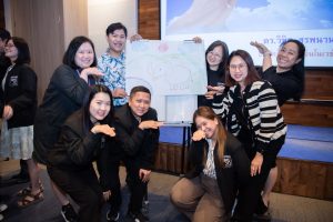 การฝึกอบรม ฝึกอบรม การอบรม อบรม การสัมมนา สัมมนา จัดสัมมนา การสอน สอน วิชา บรรยาย ปฏิบัติ ฝึกปฏิบัติ กิจกรรมกลุ่ม ประชุม ระดมสมอง อภิปราย รายงาน นำเสนอ train training seminar topic course outline proposal group brainstorming workshop discuss discussion content topic syllabus curriculum development วิชา เนื้อหา หัวข้อ รูปแบบ ผู้เข้าอบรม ห้องเรียน ห้องอบรม ห้องประชุม หลักสูตรหัวหน้างาน หลักสูตรพัฒนาหัวหน้างาน หลักสูตรหัวหน้างานยุคใหม่ การบริหาร management หัวหน้างาน supervisor การบังคับบัญชาสำหรับหัวหน้างาน supervisory บทบาทหัวหน้างาน บทบาทและหน้าที่หัวหน้างาน supervisory skill การแก้ปัญหาและตัดสินใจ problem solving problem solving and decision making การบริหารความขัดแย้ง conflict conflict management การเป็นผู้นำ leadership ผู้นำ leader โค้ช coach การสอนงาน coaching การสั่งการ การสั่งงาน directing การมอบหมายงาน delegation การควบคุมงาน controlling การจูงใจ การจูงใจผู้ใต้บังคับบัญชา การจูงใจลูกน้อง motivation การประเมินผลการปฏิบัติงาน performance appraisal การบริหารทรัพยากรบุคคล human resource management งานด้านบุคคล hr human resource การบริหารทรัพยากรมนุษย์ การพัฒนาบุคลากร แผนการฝึกอบรมประจำปี training training road map การรักษาบุคลากร engagement การรักษาคนเก่ง talent retention การคิดอย่างเป็นระบบ systematic thinking การคิดสร้างสรรค์ creative thinking การทำงานเป็นทีม team teamwork การสื่อสาร communication การประสานงาน cooperation การเจรจาต่อรอง negotiation การนำเสนอ present presentation presentation skill presentation technique การวางแผน plan planning การจัดลำดับความสำคัญของงาน priority setting การให้คำปรึกษา counseling การเป็นพี่เลี้ยง พี่เลี้ยง mentor mentoring การสัมภาษณ์พนักงาน interview interviewing ความฉลาดทางอารมณ์ E.Q. e.q. 5ส 5s การเพิ่มผลผลิต productivity การลดต้นทุน cost cost reduction การขาย sales การตลาด marketing การให้บริการ service service mind การบริหารลูกค้าสัมพันธ์ crm customer relationship management การบริหารเชิงกลยุทธ์ strategic management การวางแผนกลยุทธ์ strategic planning การกำหนดตัวชี้วัดในการทำงาน kpi การบริหารเวลา time management โหงวเฮ้ง kaizen บริษัท ไอเดียล อินโนเวชั่น จำกัด ไอเดียลอินโนเวชั่น วิชิต สุรพนานนท์ชัย ดร.วิชิต สุรพนานนท์ชัย วิทยากร อาจารย์ ด๊อกเตอร์ ดร. บริษัทวางระบบองค์กร วางระบบองค์กร วางระบบบริษัท รับวางระบบบริษัท บริษัทวางระบบ การวางระบบบริษัท บริษัทที่ปรึกษา บริษัทวางระบบด้านงานบุคคล ที่ปรึกษา งานที่ปรึกษา ที่ปรึกษาด้าน hr บริษัทที่ปรึกษาด้าน hr ที่ปรึกษา hr ปรึกษา hr ที่ปรึกษางาน hr ที่ปรึกษาด้านทรัพยากรบุคคล บริษัท hr consultant บริษัทที่ปรึกษาด้าน hrd ที่ปรึกษา hrd ปรึกษา hrd ที่ปรึกษางาน hrd บริษัทที่ปรึกษาธุรกิจ บริษัทที่ปรึกษาจำกัด ที่ปรึกษาองค์กร บริษัทรับวางระบบ วางระบบด้านงานบุคคล วางระบบด้านการบริหาร วางระบบด้าน hr งานด้าน hr ผู้เชี่ยวชาญด้าน hr ที่ปรึกษาด้านการขาย วางระบบด้านการขาย ที่ปรึกษาด้านการตลาด วางระบบด้านการตลาด ที่ปรึกษาด้านบัญชี วางระบบด้านบัญชี ที่ปรึกษาด้านการเงิน วางระบบด้านการเงิน ที่ปรึกษาด้านบริการ วางระบบด้านบริการ DeepSeek Gemini ChatGPT