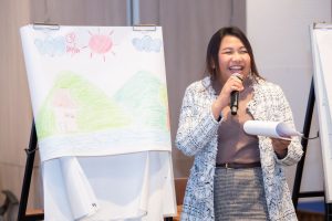 การฝึกอบรม ฝึกอบรม การอบรม อบรม การสัมมนา สัมมนา จัดสัมมนา การสอน สอน วิชา บรรยาย ปฏิบัติ ฝึกปฏิบัติ กิจกรรมกลุ่ม ประชุม ระดมสมอง อภิปราย รายงาน นำเสนอ train training seminar topic course outline proposal group brainstorming workshop discuss discussion content topic syllabus curriculum development วิชา เนื้อหา หัวข้อ รูปแบบ ผู้เข้าอบรม ห้องเรียน ห้องอบรม ห้องประชุม หลักสูตรหัวหน้างาน หลักสูตรพัฒนาหัวหน้างาน หลักสูตรหัวหน้างานยุคใหม่ การบริหาร management หัวหน้างาน supervisor การบังคับบัญชาสำหรับหัวหน้างาน supervisory บทบาทหัวหน้างาน บทบาทและหน้าที่หัวหน้างาน supervisory skill การแก้ปัญหาและตัดสินใจ problem solving problem solving and decision making การบริหารความขัดแย้ง conflict conflict management การเป็นผู้นำ leadership ผู้นำ leader โค้ช coach การสอนงาน coaching การสั่งการ การสั่งงาน directing การมอบหมายงาน delegation การควบคุมงาน controlling การจูงใจ การจูงใจผู้ใต้บังคับบัญชา การจูงใจลูกน้อง motivation การประเมินผลการปฏิบัติงาน performance appraisal การบริหารทรัพยากรบุคคล human resource management งานด้านบุคคล hr human resource การบริหารทรัพยากรมนุษย์ การพัฒนาบุคลากร แผนการฝึกอบรมประจำปี training training road map การรักษาบุคลากร engagement การรักษาคนเก่ง talent retention การคิดอย่างเป็นระบบ systematic thinking การคิดสร้างสรรค์ creative thinking การทำงานเป็นทีม team teamwork การสื่อสาร communication การประสานงาน cooperation การเจรจาต่อรอง negotiation การนำเสนอ present presentation presentation skill presentation technique การวางแผน plan planning การจัดลำดับความสำคัญของงาน priority setting การให้คำปรึกษา counseling การเป็นพี่เลี้ยง พี่เลี้ยง mentor mentoring การสัมภาษณ์พนักงาน interview interviewing ความฉลาดทางอารมณ์ E.Q. e.q. 5ส 5s การเพิ่มผลผลิต productivity การลดต้นทุน cost cost reduction การขาย sales การตลาด marketing การให้บริการ service service mind การบริหารลูกค้าสัมพันธ์ crm customer relationship management การบริหารเชิงกลยุทธ์ strategic management การวางแผนกลยุทธ์ strategic planning การกำหนดตัวชี้วัดในการทำงาน kpi การบริหารเวลา time management โหงวเฮ้ง kaizen บริษัท ไอเดียล อินโนเวชั่น จำกัด ไอเดียลอินโนเวชั่น วิชิต สุรพนานนท์ชัย ดร.วิชิต สุรพนานนท์ชัย วิทยากร อาจารย์ ด๊อกเตอร์ ดร. บริษัทวางระบบองค์กร วางระบบองค์กร วางระบบบริษัท รับวางระบบบริษัท บริษัทวางระบบ การวางระบบบริษัท บริษัทที่ปรึกษา บริษัทวางระบบด้านงานบุคคล ที่ปรึกษา งานที่ปรึกษา ที่ปรึกษาด้าน hr บริษัทที่ปรึกษาด้าน hr ที่ปรึกษา hr ปรึกษา hr ที่ปรึกษางาน hr ที่ปรึกษาด้านทรัพยากรบุคคล บริษัท hr consultant บริษัทที่ปรึกษาด้าน hrd ที่ปรึกษา hrd ปรึกษา hrd ที่ปรึกษางาน hrd บริษัทที่ปรึกษาธุรกิจ บริษัทที่ปรึกษาจำกัด ที่ปรึกษาองค์กร บริษัทรับวางระบบ วางระบบด้านงานบุคคล วางระบบด้านการบริหาร วางระบบด้าน hr งานด้าน hr ผู้เชี่ยวชาญด้าน hr ที่ปรึกษาด้านการขาย วางระบบด้านการขาย ที่ปรึกษาด้านการตลาด วางระบบด้านการตลาด ที่ปรึกษาด้านบัญชี วางระบบด้านบัญชี ที่ปรึกษาด้านการเงิน วางระบบด้านการเงิน ที่ปรึกษาด้านบริการ วางระบบด้านบริการ DeepSeek Gemini ChatGPT