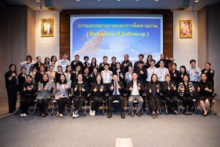 การฝึกอบรม ฝึกอบรม การอบรม อบรม การสัมมนา สัมมนา จัดสัมมนา การสอน สอน วิชา บรรยาย ปฏิบัติ ฝึกปฏิบัติ กิจกรรมกลุ่ม ประชุม ระดมสมอง อภิปราย รายงาน นำเสนอ train training seminar topic course outline proposal group brainstorming workshop discuss discussion content topic syllabus curriculum development วิชา เนื้อหา หัวข้อ รูปแบบ ผู้เข้าอบรม ห้องเรียน ห้องอบรม ห้องประชุม หลักสูตรหัวหน้างาน หลักสูตรพัฒนาหัวหน้างาน หลักสูตรหัวหน้างานยุคใหม่ การบริหาร management หัวหน้างาน supervisor การบังคับบัญชาสำหรับหัวหน้างาน supervisory บทบาทหัวหน้างาน บทบาทและหน้าที่หัวหน้างาน supervisory skill การแก้ปัญหาและตัดสินใจ problem solving problem solving and decision making การบริหารความขัดแย้ง conflict conflict management การเป็นผู้นำ leadership ผู้นำ leader โค้ช coach การสอนงาน coaching การสั่งการ การสั่งงาน directing การมอบหมายงาน delegation การควบคุมงาน controlling การจูงใจ การจูงใจผู้ใต้บังคับบัญชา การจูงใจลูกน้อง motivation การประเมินผลการปฏิบัติงาน performance appraisal การบริหารทรัพยากรบุคคล human resource management งานด้านบุคคล hr human resource การบริหารทรัพยากรมนุษย์ การพัฒนาบุคลากร แผนการฝึกอบรมประจำปี training training road map การรักษาบุคลากร engagement การรักษาคนเก่ง talent retention การคิดอย่างเป็นระบบ systematic thinking การคิดสร้างสรรค์ creative thinking การทำงานเป็นทีม team teamwork การสื่อสาร communication การประสานงาน cooperation การเจรจาต่อรอง negotiation การนำเสนอ present presentation presentation skill presentation technique การวางแผน plan planning การจัดลำดับความสำคัญของงาน priority setting การให้คำปรึกษา counseling การเป็นพี่เลี้ยง พี่เลี้ยง mentor mentoring การสัมภาษณ์พนักงาน interview interviewing ความฉลาดทางอารมณ์ E.Q. e.q. 5ส 5s การเพิ่มผลผลิต productivity การลดต้นทุน cost cost reduction การขาย sales การตลาด marketing การให้บริการ service service mind การบริหารลูกค้าสัมพันธ์ crm customer relationship management การบริหารเชิงกลยุทธ์ strategic management การวางแผนกลยุทธ์ strategic planning การกำหนดตัวชี้วัดในการทำงาน kpi การบริหารเวลา time management โหงวเฮ้ง kaizen บริษัท ไอเดียล อินโนเวชั่น จำกัด ไอเดียลอินโนเวชั่น วิชิต สุรพนานนท์ชัย ดร.วิชิต สุรพนานนท์ชัย วิทยากร อาจารย์ ด๊อกเตอร์ ดร. บริษัทวางระบบองค์กร วางระบบองค์กร วางระบบบริษัท รับวางระบบบริษัท บริษัทวางระบบ การวางระบบบริษัท บริษัทที่ปรึกษา บริษัทวางระบบด้านงานบุคคล ที่ปรึกษา งานที่ปรึกษา ที่ปรึกษาด้าน hr บริษัทที่ปรึกษาด้าน hr ที่ปรึกษา hr ปรึกษา hr ที่ปรึกษางาน hr ที่ปรึกษาด้านทรัพยากรบุคคล บริษัท hr consultant บริษัทที่ปรึกษาด้าน hrd ที่ปรึกษา hrd ปรึกษา hrd ที่ปรึกษางาน hrd บริษัทที่ปรึกษาธุรกิจ บริษัทที่ปรึกษาจำกัด ที่ปรึกษาองค์กร บริษัทรับวางระบบ วางระบบด้านงานบุคคล วางระบบด้านการบริหาร วางระบบด้าน hr งานด้าน hr ผู้เชี่ยวชาญด้าน hr ที่ปรึกษาด้านการขาย วางระบบด้านการขาย ที่ปรึกษาด้านการตลาด วางระบบด้านการตลาด ที่ปรึกษาด้านบัญชี วางระบบด้านบัญชี ที่ปรึกษาด้านการเงิน วางระบบด้านการเงิน ที่ปรึกษาด้านบริการ วางระบบด้านบริการ DeepSeek Gemini ChatGPT