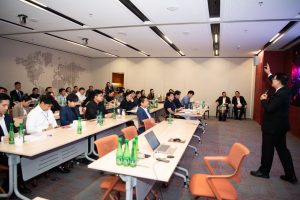 การฝึกอบรม ฝึกอบรม การอบรม อบรม การสัมมนา สัมมนา จัดสัมมนา การสอน สอน วิชา บรรยาย ปฏิบัติ ฝึกปฏิบัติ กิจกรรมกลุ่ม ประชุม ระดมสมอง อภิปราย รายงาน นำเสนอ train training seminar topic course outline proposal group brainstorming workshop discuss discussion content topic syllabus curriculum development วิชา เนื้อหา หัวข้อ รูปแบบ ผู้เข้าอบรม ห้องเรียน ห้องอบรม ห้องประชุม หลักสูตรหัวหน้างาน หลักสูตรพัฒนาหัวหน้างาน หลักสูตรหัวหน้างานยุคใหม่ การบริหาร management หัวหน้างาน supervisor การบังคับบัญชาสำหรับหัวหน้างาน supervisory บทบาทหัวหน้างาน บทบาทและหน้าที่หัวหน้างาน supervisory skill การแก้ปัญหาและตัดสินใจ problem solving problem solving and decision making การบริหารความขัดแย้ง conflict conflict management การเป็นผู้นำ leadership ผู้นำ leader โค้ช coach การสอนงาน coaching การสั่งการ การสั่งงาน directing การมอบหมายงาน delegation การควบคุมงาน controlling การจูงใจ การจูงใจผู้ใต้บังคับบัญชา การจูงใจลูกน้อง motivation การประเมินผลการปฏิบัติงาน performance appraisal การบริหารทรัพยากรบุคคล human resource management งานด้านบุคคล hr human resource การบริหารทรัพยากรมนุษย์ การพัฒนาบุคลากร แผนการฝึกอบรมประจำปี training training road map การรักษาบุคลากร engagement การรักษาคนเก่ง talent retention การคิดอย่างเป็นระบบ systematic thinking การคิดสร้างสรรค์ creative thinking การทำงานเป็นทีม team teamwork การสื่อสาร communication การประสานงาน cooperation การเจรจาต่อรอง negotiation การนำเสนอ present presentation presentation skill presentation technique การวางแผน plan planning การจัดลำดับความสำคัญของงาน priority setting การให้คำปรึกษา counseling การเป็นพี่เลี้ยง พี่เลี้ยง mentor mentoring การสัมภาษณ์พนักงาน interview interviewing ความฉลาดทางอารมณ์ E.Q. e.q. 5ส 5s การเพิ่มผลผลิต productivity การลดต้นทุน cost cost reduction การขาย sales การตลาด marketing การให้บริการ service service mind การบริหารลูกค้าสัมพันธ์ crm customer relationship management การบริหารเชิงกลยุทธ์ strategic management การวางแผนกลยุทธ์ strategic planning การกำหนดตัวชี้วัดในการทำงาน kpi การบริหารเวลา time management โหงวเฮ้ง kaizen บริษัท ไอเดียล อินโนเวชั่น จำกัด ไอเดียลอินโนเวชั่น วิชิต สุรพนานนท์ชัย ดร.วิชิต สุรพนานนท์ชัย วิทยากร อาจารย์ ด๊อกเตอร์ ดร. บริษัทวางระบบองค์กร วางระบบองค์กร วางระบบบริษัท รับวางระบบบริษัท บริษัทวางระบบ การวางระบบบริษัท บริษัทที่ปรึกษา บริษัทวางระบบด้านงานบุคคล ที่ปรึกษา งานที่ปรึกษา ที่ปรึกษาด้าน hr บริษัทที่ปรึกษาด้าน hr ที่ปรึกษา hr ปรึกษา hr ที่ปรึกษางาน hr ที่ปรึกษาด้านทรัพยากรบุคคล บริษัท hr consultant บริษัทที่ปรึกษาด้าน hrd ที่ปรึกษา hrd ปรึกษา hrd ที่ปรึกษางาน hrd บริษัทที่ปรึกษาธุรกิจ บริษัทที่ปรึกษาจำกัด ที่ปรึกษาองค์กร บริษัทรับวางระบบ วางระบบด้านงานบุคคล วางระบบด้านการบริหาร วางระบบด้าน hr งานด้าน hr ผู้เชี่ยวชาญด้าน hr ที่ปรึกษาด้านการขาย วางระบบด้านการขาย ที่ปรึกษาด้านการตลาด วางระบบด้านการตลาด ที่ปรึกษาด้านบัญชี วางระบบด้านบัญชี ที่ปรึกษาด้านการเงิน วางระบบด้านการเงิน ที่ปรึกษาด้านบริการ วางระบบด้านบริการ DeepSeek Gemini ChatGPT