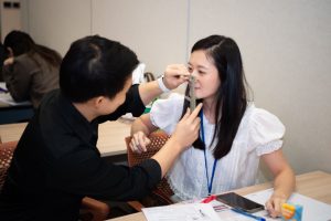 การฝึกอบรม ฝึกอบรม การอบรม อบรม การสัมมนา สัมมนา จัดสัมมนา การสอน สอน วิชา บรรยาย ปฏิบัติ ฝึกปฏิบัติ กิจกรรมกลุ่ม ประชุม ระดมสมอง อภิปราย รายงาน นำเสนอ train training seminar topic course outline proposal group brainstorming workshop discuss discussion content topic syllabus curriculum development วิชา เนื้อหา หัวข้อ รูปแบบ ผู้เข้าอบรม ห้องเรียน ห้องอบรม ห้องประชุม หลักสูตรหัวหน้างาน หลักสูตรพัฒนาหัวหน้างาน หลักสูตรหัวหน้างานยุคใหม่ การบริหาร management หัวหน้างาน supervisor การบังคับบัญชาสำหรับหัวหน้างาน supervisory บทบาทหัวหน้างาน บทบาทและหน้าที่หัวหน้างาน supervisory skill การแก้ปัญหาและตัดสินใจ problem solving problem solving and decision making การบริหารความขัดแย้ง conflict conflict management การเป็นผู้นำ leadership ผู้นำ leader โค้ช coach การสอนงาน coaching การสั่งการ การสั่งงาน directing การมอบหมายงาน delegation การควบคุมงาน controlling การจูงใจ การจูงใจผู้ใต้บังคับบัญชา การจูงใจลูกน้อง motivation การประเมินผลการปฏิบัติงาน performance appraisal การบริหารทรัพยากรบุคคล human resource management งานด้านบุคคล hr human resource การบริหารทรัพยากรมนุษย์ การพัฒนาบุคลากร แผนการฝึกอบรมประจำปี training training road map การรักษาบุคลากร engagement การรักษาคนเก่ง talent retention การคิดอย่างเป็นระบบ systematic thinking การคิดสร้างสรรค์ creative thinking การทำงานเป็นทีม team teamwork การสื่อสาร communication การประสานงาน cooperation การเจรจาต่อรอง negotiation การนำเสนอ present presentation presentation skill presentation technique การวางแผน plan planning การจัดลำดับความสำคัญของงาน priority setting การให้คำปรึกษา counseling การเป็นพี่เลี้ยง พี่เลี้ยง mentor mentoring การสัมภาษณ์พนักงาน interview interviewing ความฉลาดทางอารมณ์ E.Q. e.q. 5ส 5s การเพิ่มผลผลิต productivity การลดต้นทุน cost cost reduction การขาย sales การตลาด marketing การให้บริการ service service mind การบริหารลูกค้าสัมพันธ์ crm customer relationship management การบริหารเชิงกลยุทธ์ strategic management การวางแผนกลยุทธ์ strategic planning การกำหนดตัวชี้วัดในการทำงาน kpi การบริหารเวลา time management โหงวเฮ้ง kaizen บริษัท ไอเดียล อินโนเวชั่น จำกัด ไอเดียลอินโนเวชั่น วิชิต สุรพนานนท์ชัย ดร.วิชิต สุรพนานนท์ชัย วิทยากร อาจารย์ ด๊อกเตอร์ ดร. บริษัทวางระบบองค์กร วางระบบองค์กร วางระบบบริษัท รับวางระบบบริษัท บริษัทวางระบบ การวางระบบบริษัท บริษัทที่ปรึกษา บริษัทวางระบบด้านงานบุคคล ที่ปรึกษา งานที่ปรึกษา ที่ปรึกษาด้าน hr บริษัทที่ปรึกษาด้าน hr ที่ปรึกษา hr ปรึกษา hr ที่ปรึกษางาน hr ที่ปรึกษาด้านทรัพยากรบุคคล บริษัท hr consultant บริษัทที่ปรึกษาด้าน hrd ที่ปรึกษา hrd ปรึกษา hrd ที่ปรึกษางาน hrd บริษัทที่ปรึกษาธุรกิจ บริษัทที่ปรึกษาจำกัด ที่ปรึกษาองค์กร บริษัทรับวางระบบ วางระบบด้านงานบุคคล วางระบบด้านการบริหาร วางระบบด้าน hr งานด้าน hr ผู้เชี่ยวชาญด้าน hr ที่ปรึกษาด้านการขาย วางระบบด้านการขาย ที่ปรึกษาด้านการตลาด วางระบบด้านการตลาด ที่ปรึกษาด้านบัญชี วางระบบด้านบัญชี ที่ปรึกษาด้านการเงิน วางระบบด้านการเงิน ที่ปรึกษาด้านบริการ วางระบบด้านบริการ DeepSeek Gemini ChatGPT