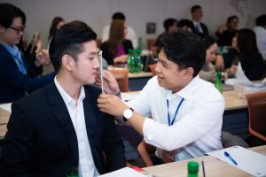 การฝึกอบรม ฝึกอบรม การอบรม อบรม การสัมมนา สัมมนา จัดสัมมนา การสอน สอน วิชา บรรยาย ปฏิบัติ ฝึกปฏิบัติ กิจกรรมกลุ่ม ประชุม ระดมสมอง อภิปราย รายงาน นำเสนอ train training seminar topic course outline proposal group brainstorming workshop discuss discussion content topic syllabus curriculum development วิชา เนื้อหา หัวข้อ รูปแบบ ผู้เข้าอบรม ห้องเรียน ห้องอบรม ห้องประชุม หลักสูตรหัวหน้างาน หลักสูตรพัฒนาหัวหน้างาน หลักสูตรหัวหน้างานยุคใหม่ การบริหาร management หัวหน้างาน supervisor การบังคับบัญชาสำหรับหัวหน้างาน supervisory บทบาทหัวหน้างาน บทบาทและหน้าที่หัวหน้างาน supervisory skill การแก้ปัญหาและตัดสินใจ problem solving problem solving and decision making การบริหารความขัดแย้ง conflict conflict management การเป็นผู้นำ leadership ผู้นำ leader โค้ช coach การสอนงาน coaching การสั่งการ การสั่งงาน directing การมอบหมายงาน delegation การควบคุมงาน controlling การจูงใจ การจูงใจผู้ใต้บังคับบัญชา การจูงใจลูกน้อง motivation การประเมินผลการปฏิบัติงาน performance appraisal การบริหารทรัพยากรบุคคล human resource management งานด้านบุคคล hr human resource การบริหารทรัพยากรมนุษย์ การพัฒนาบุคลากร แผนการฝึกอบรมประจำปี training training road map การรักษาบุคลากร engagement การรักษาคนเก่ง talent retention การคิดอย่างเป็นระบบ systematic thinking การคิดสร้างสรรค์ creative thinking การทำงานเป็นทีม team teamwork การสื่อสาร communication การประสานงาน cooperation การเจรจาต่อรอง negotiation การนำเสนอ present presentation presentation skill presentation technique การวางแผน plan planning การจัดลำดับความสำคัญของงาน priority setting การให้คำปรึกษา counseling การเป็นพี่เลี้ยง พี่เลี้ยง mentor mentoring การสัมภาษณ์พนักงาน interview interviewing ความฉลาดทางอารมณ์ E.Q. e.q. 5ส 5s การเพิ่มผลผลิต productivity การลดต้นทุน cost cost reduction การขาย sales การตลาด marketing การให้บริการ service service mind การบริหารลูกค้าสัมพันธ์ crm customer relationship management การบริหารเชิงกลยุทธ์ strategic management การวางแผนกลยุทธ์ strategic planning การกำหนดตัวชี้วัดในการทำงาน kpi การบริหารเวลา time management โหงวเฮ้ง kaizen บริษัท ไอเดียล อินโนเวชั่น จำกัด ไอเดียลอินโนเวชั่น วิชิต สุรพนานนท์ชัย ดร.วิชิต สุรพนานนท์ชัย วิทยากร อาจารย์ ด๊อกเตอร์ ดร. บริษัทวางระบบองค์กร วางระบบองค์กร วางระบบบริษัท รับวางระบบบริษัท บริษัทวางระบบ การวางระบบบริษัท บริษัทที่ปรึกษา บริษัทวางระบบด้านงานบุคคล ที่ปรึกษา งานที่ปรึกษา ที่ปรึกษาด้าน hr บริษัทที่ปรึกษาด้าน hr ที่ปรึกษา hr ปรึกษา hr ที่ปรึกษางาน hr ที่ปรึกษาด้านทรัพยากรบุคคล บริษัท hr consultant บริษัทที่ปรึกษาด้าน hrd ที่ปรึกษา hrd ปรึกษา hrd ที่ปรึกษางาน hrd บริษัทที่ปรึกษาธุรกิจ บริษัทที่ปรึกษาจำกัด ที่ปรึกษาองค์กร บริษัทรับวางระบบ วางระบบด้านงานบุคคล วางระบบด้านการบริหาร วางระบบด้าน hr งานด้าน hr ผู้เชี่ยวชาญด้าน hr ที่ปรึกษาด้านการขาย วางระบบด้านการขาย ที่ปรึกษาด้านการตลาด วางระบบด้านการตลาด ที่ปรึกษาด้านบัญชี วางระบบด้านบัญชี ที่ปรึกษาด้านการเงิน วางระบบด้านการเงิน ที่ปรึกษาด้านบริการ วางระบบด้านบริการ DeepSeek Gemini ChatGPT